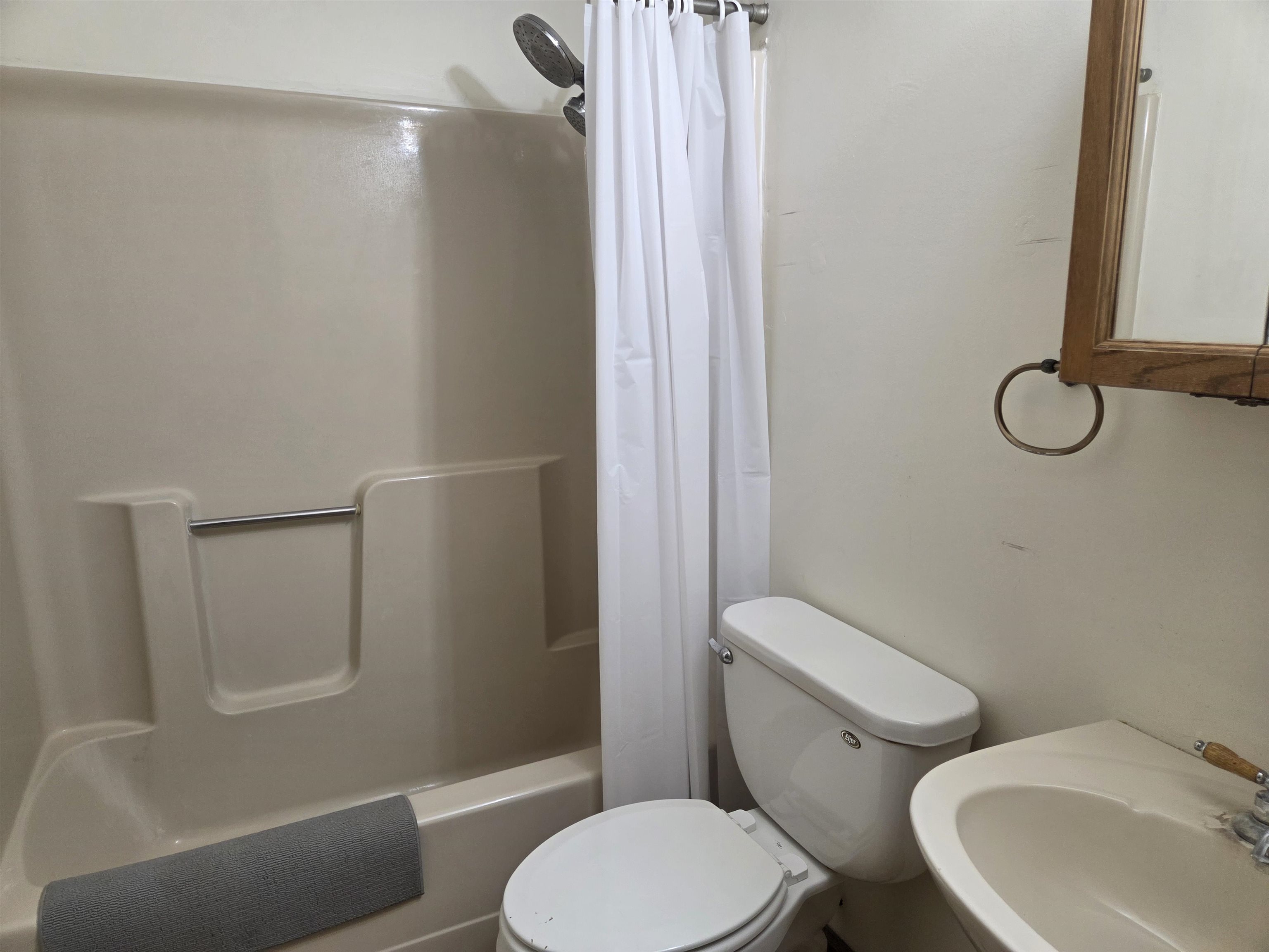 6 Ada Drive Property Photo 12