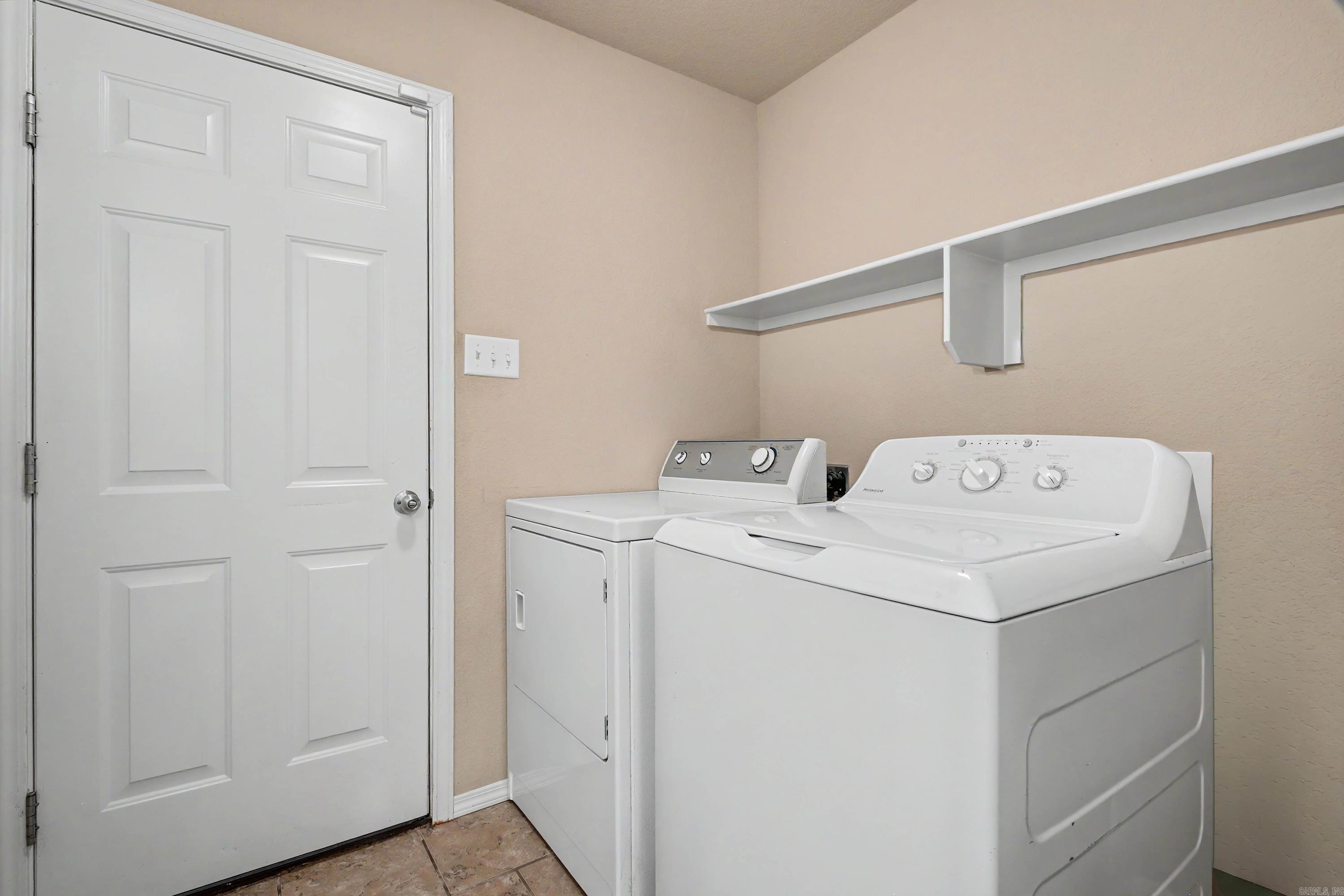 2713 Brighton Place Property Photo 28