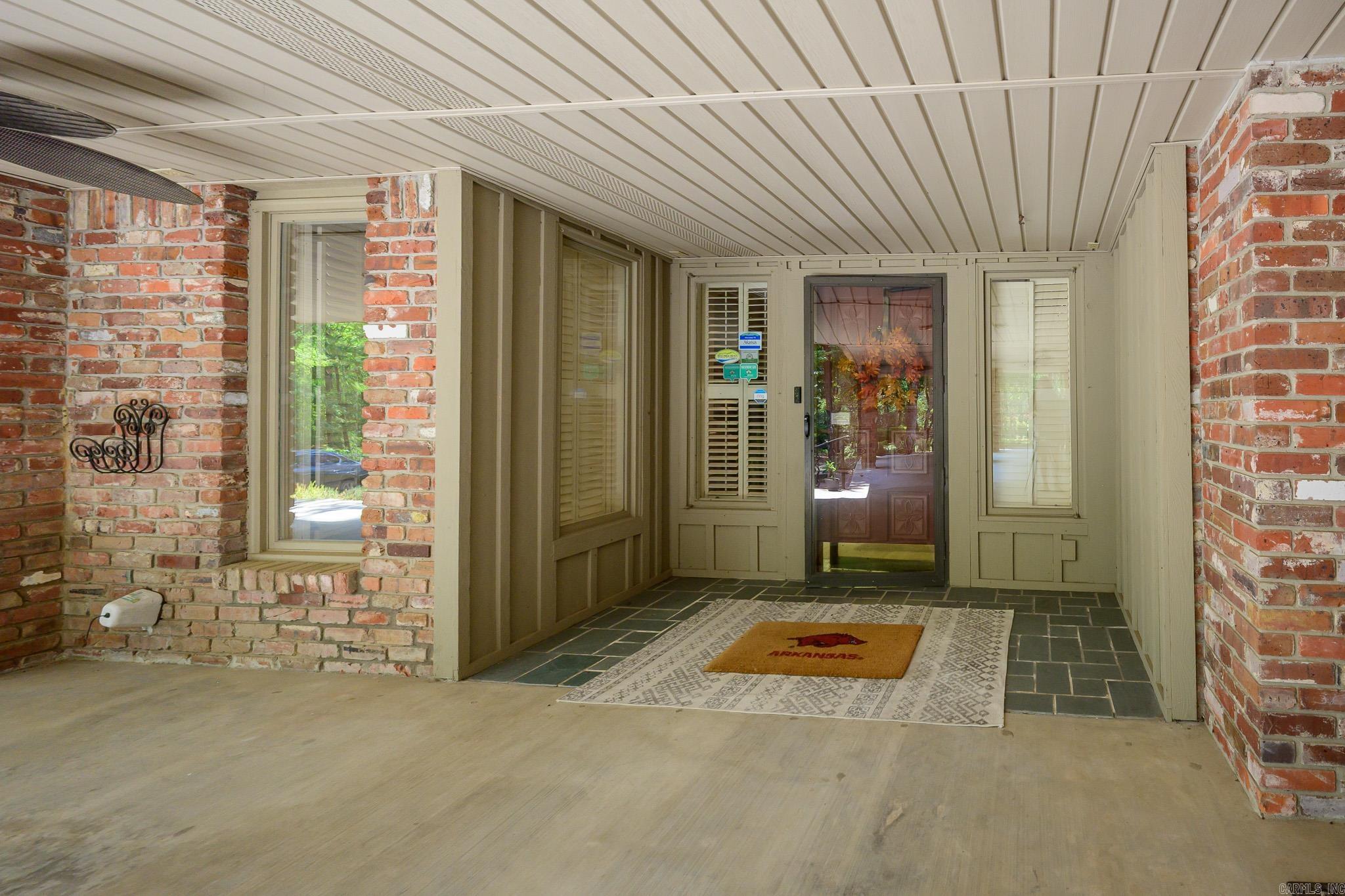 2205 Church Avenue Property Photo 6