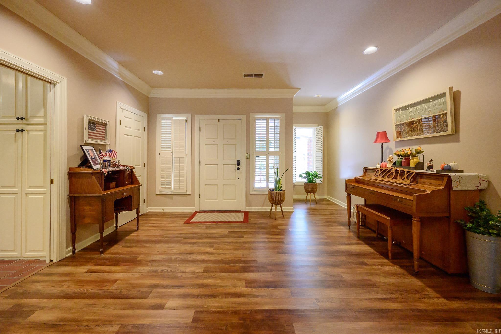 2205 Church Avenue Property Photo 7