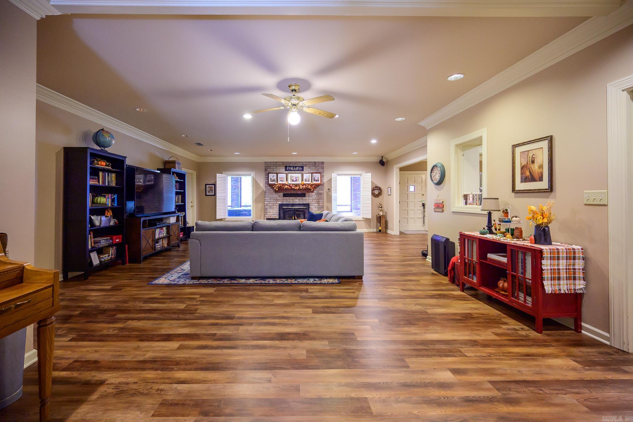 2205 Church Avenue Property Photo 10