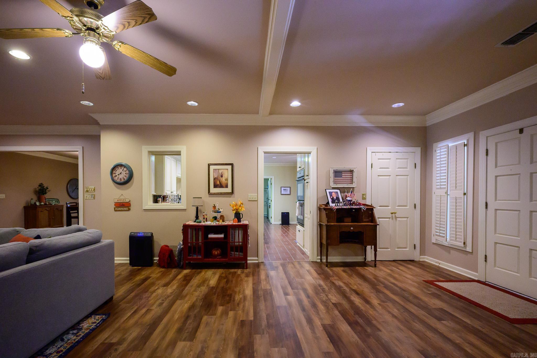 2205 Church Avenue Property Photo 11