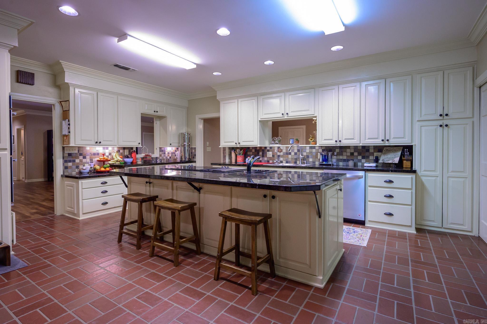 2205 Church Avenue Property Photo 13