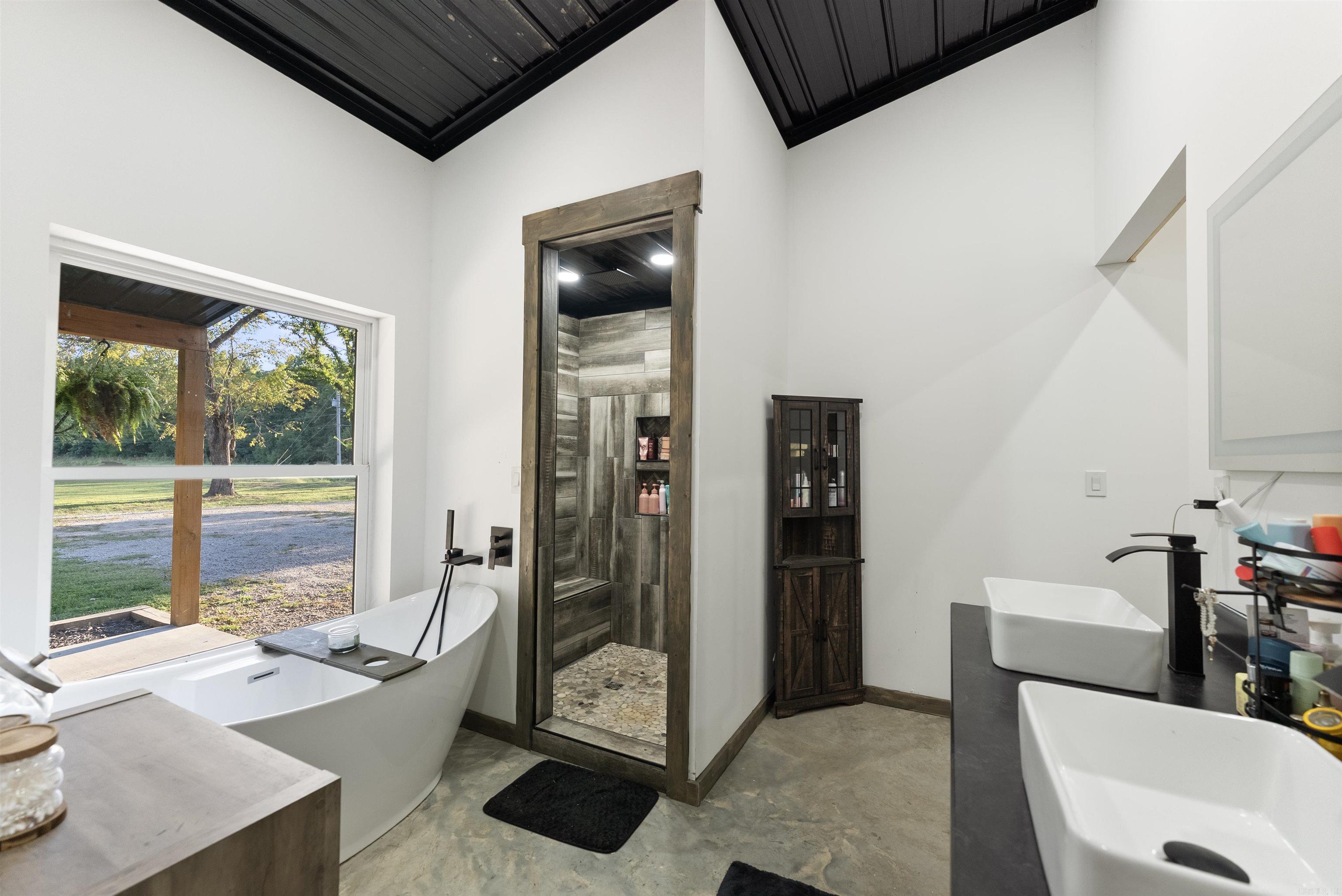 33 Carlisle Circle Property Photo 18