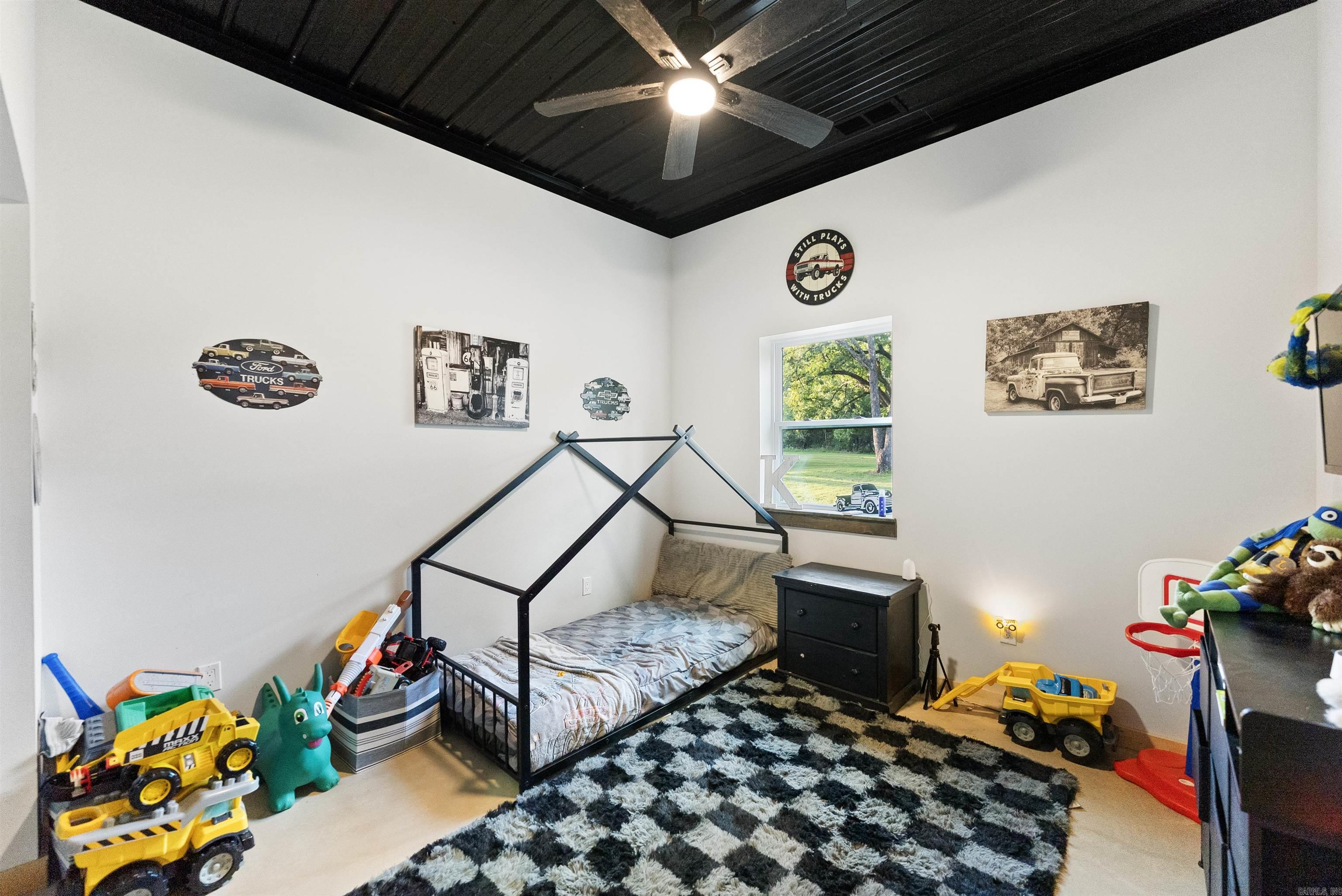 33 Carlisle Circle Property Photo 20