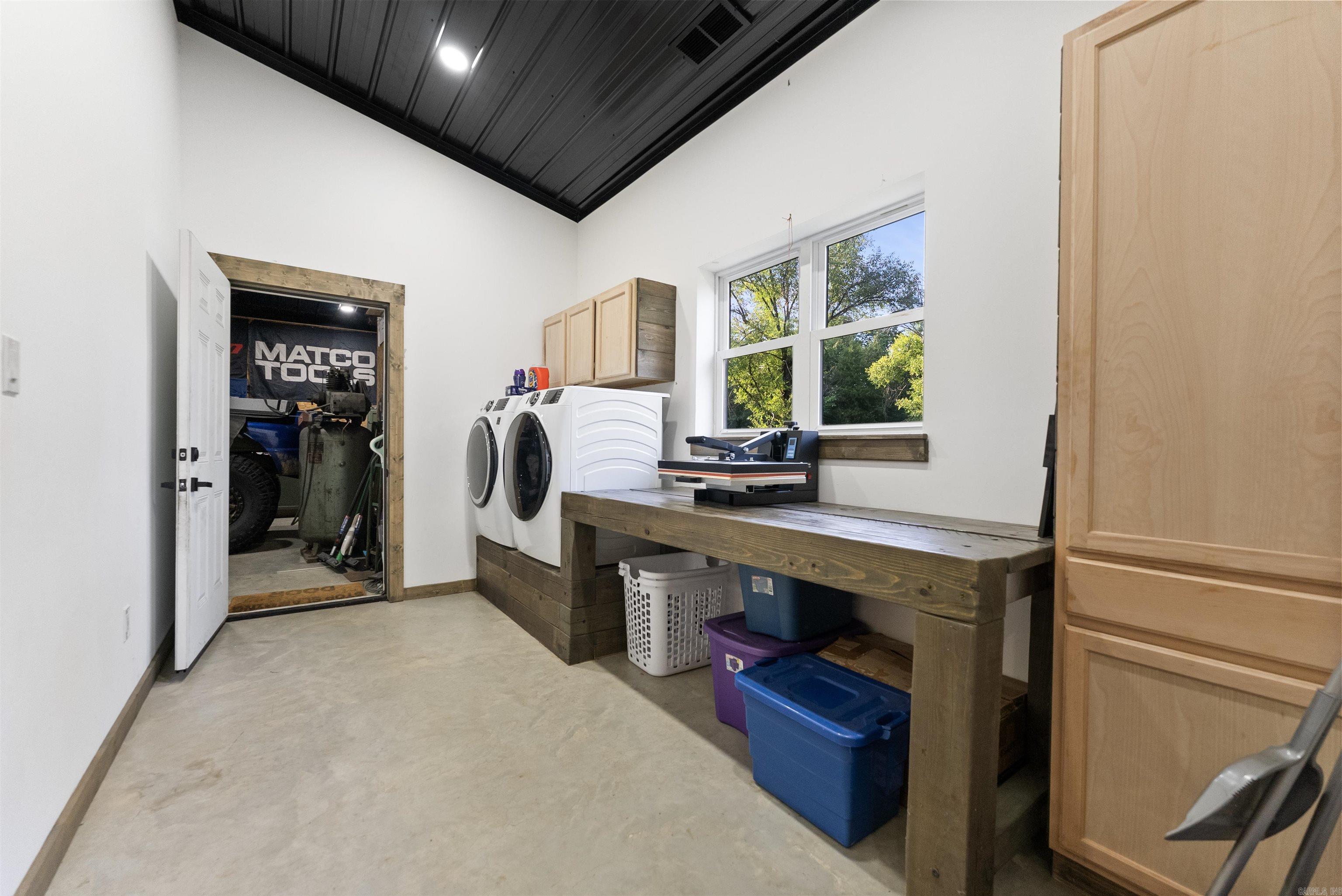 33 Carlisle Circle Property Photo 27