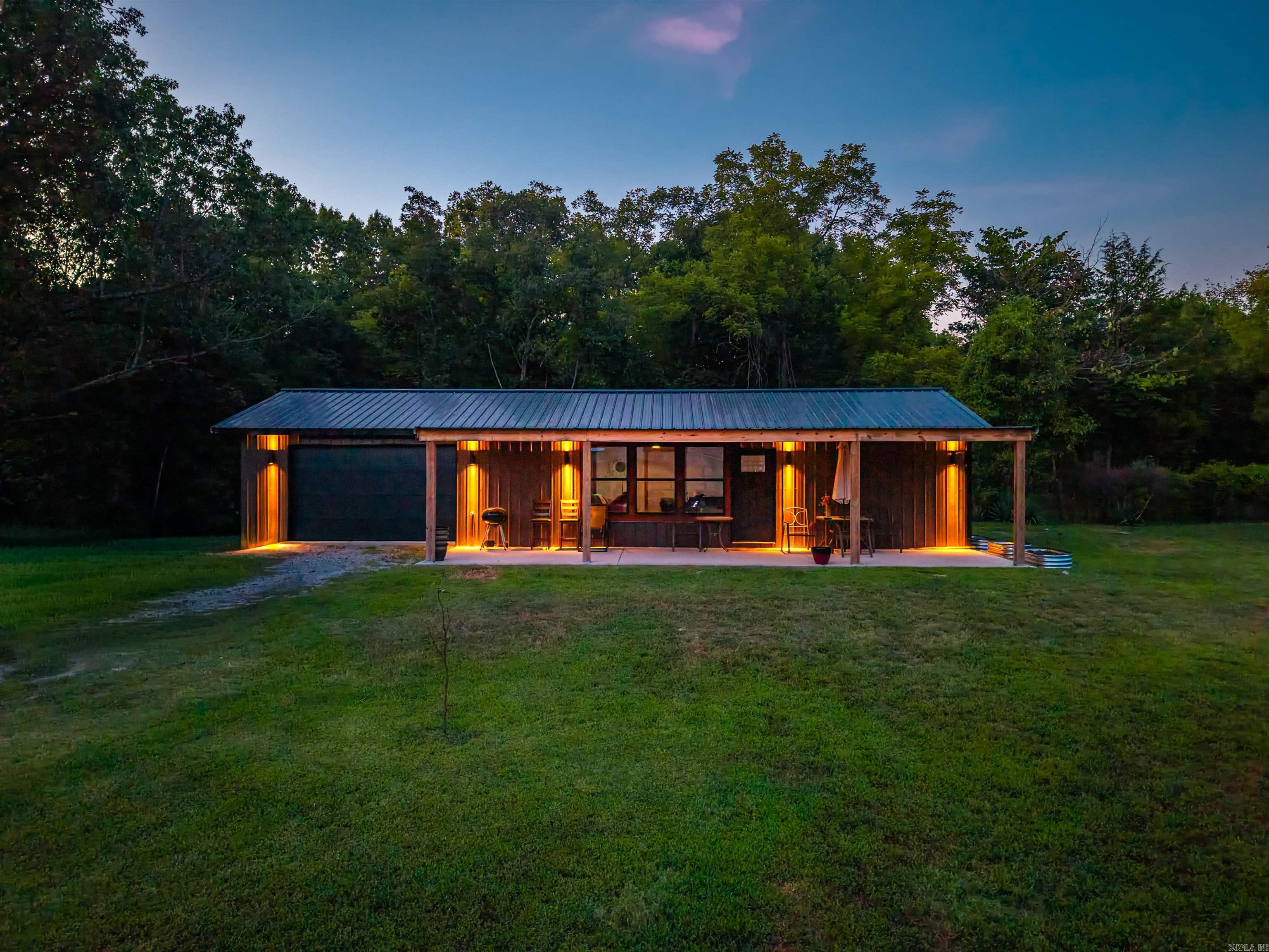33 Carlisle Circle Property Photo 32