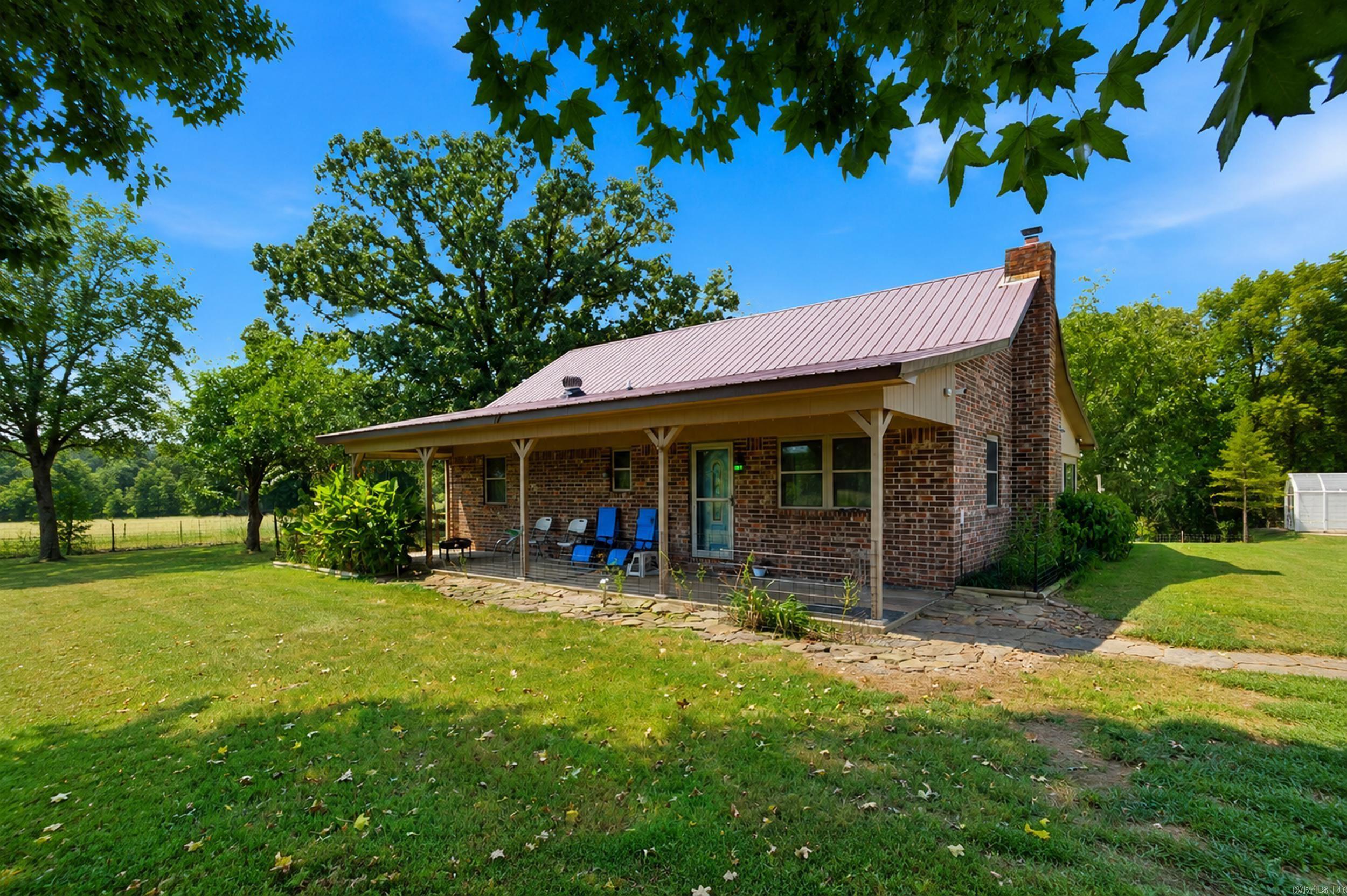 432 County Road 3355 Property Photo 1