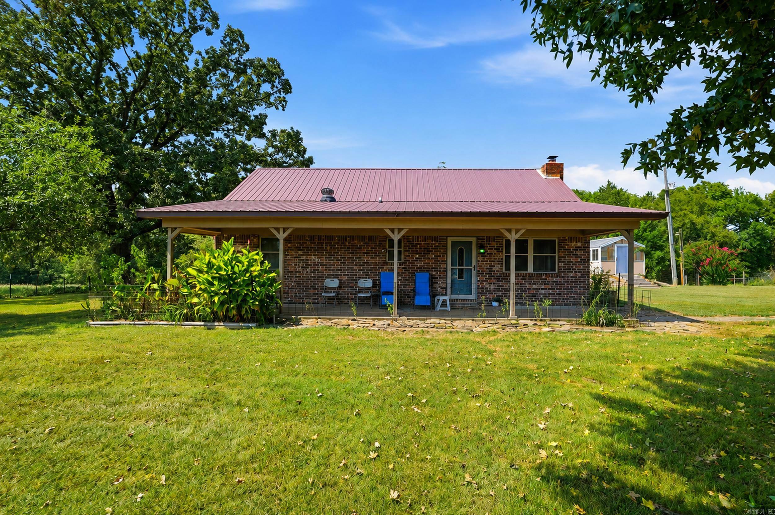 432 County Road 3355 Property Photo 2