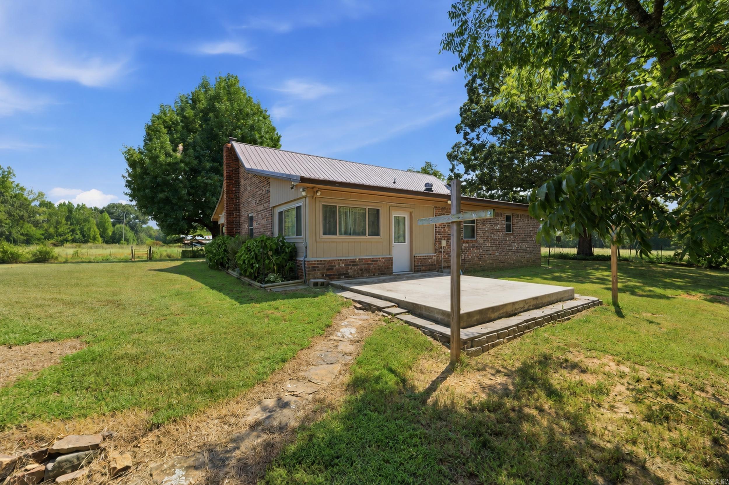 432 County Road 3355 Property Photo 30