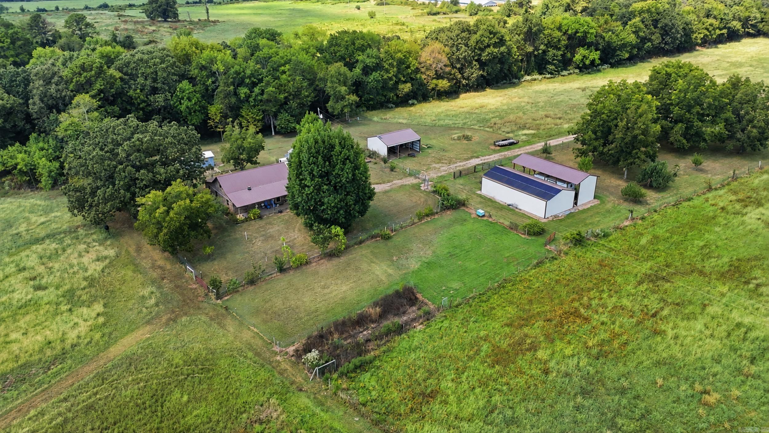 432 County Road 3355 Property Photo 43