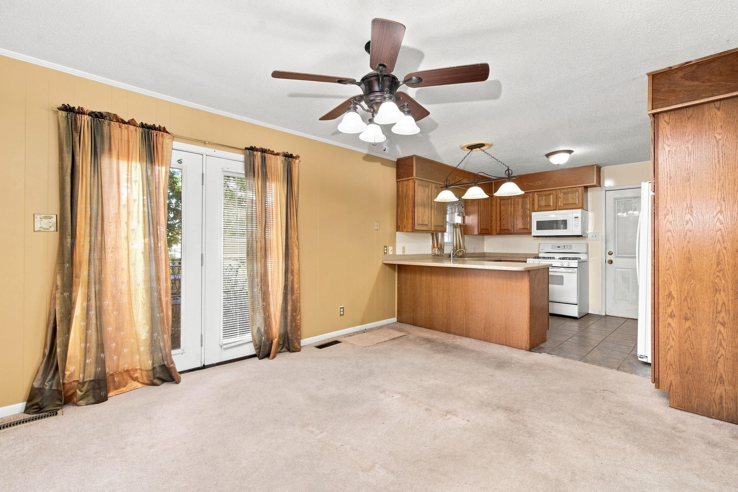 508 Ridgecrest Drive Property Photo 8