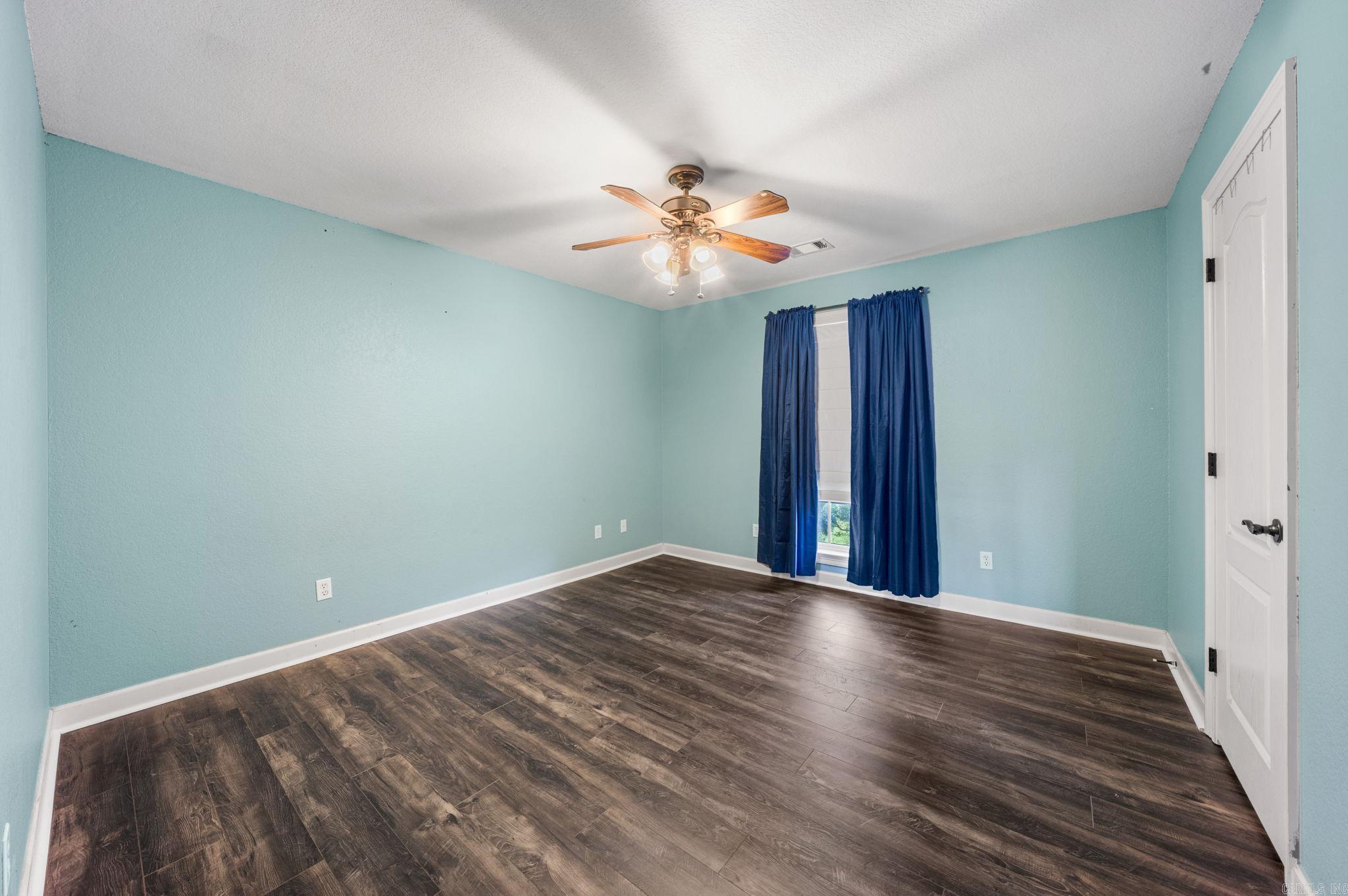 48 Lakeland Drive Property Photo 25
