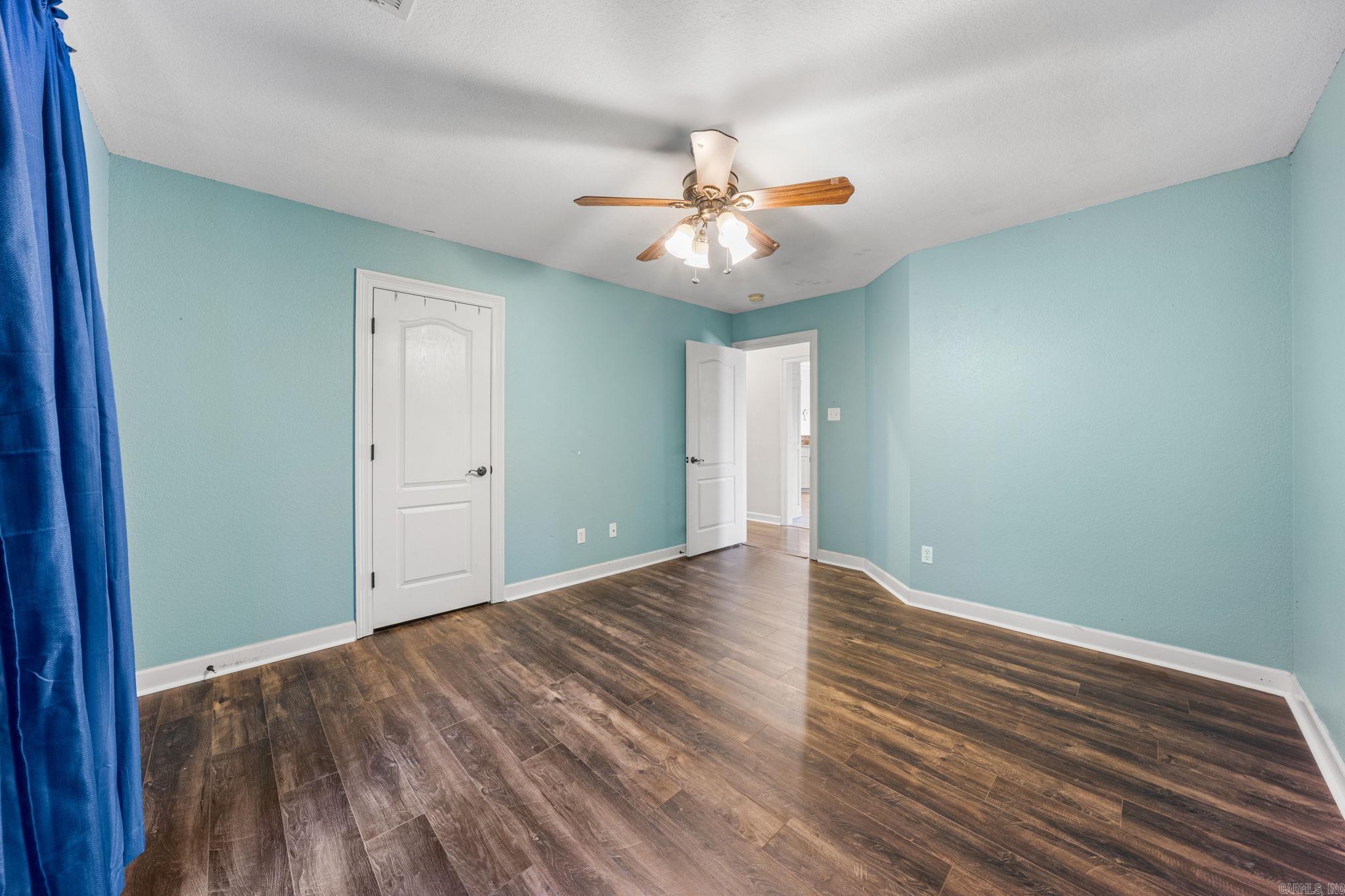 48 Lakeland Drive Property Photo 26