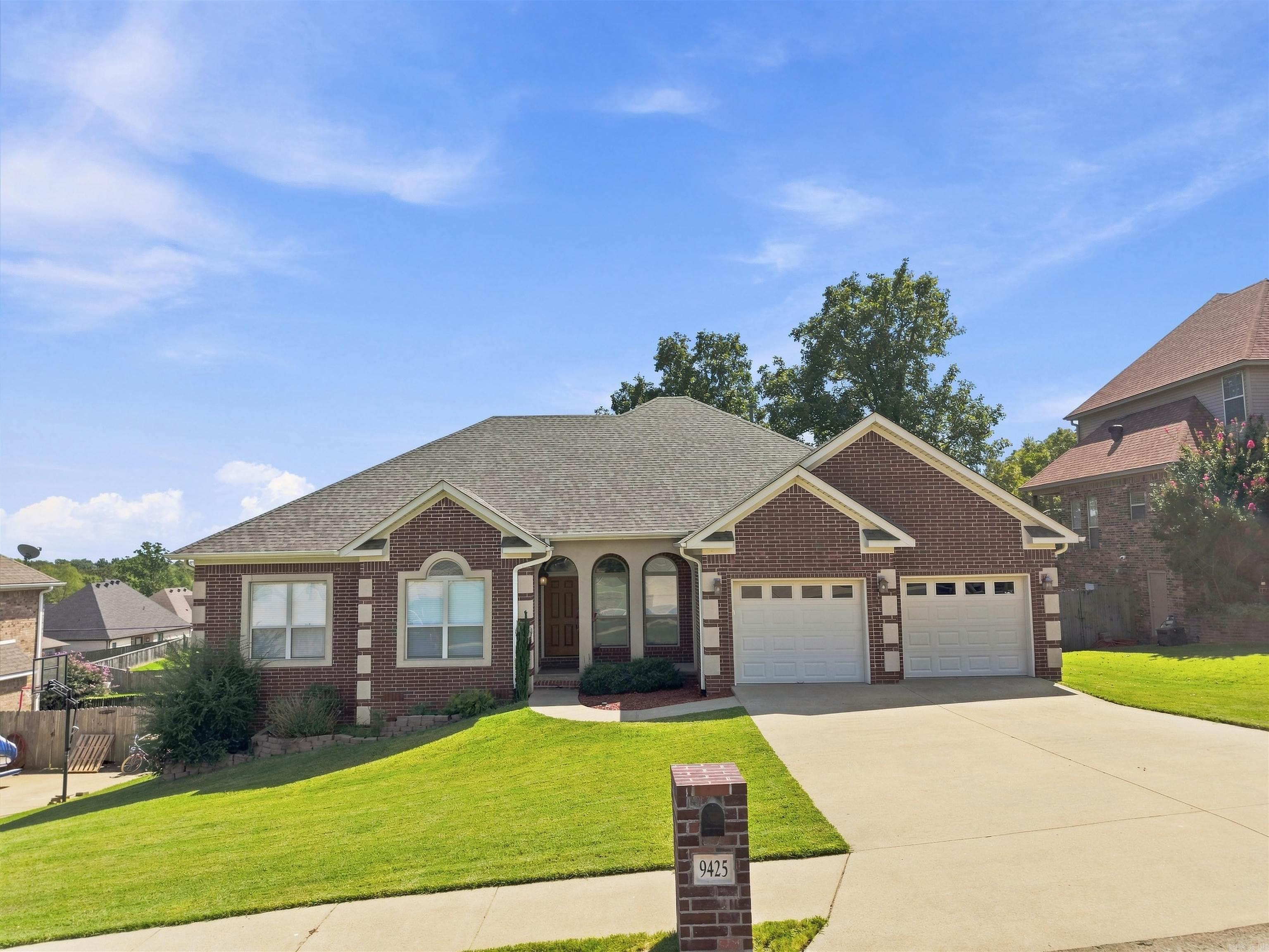 9425 Journey Drive Property Photo 1