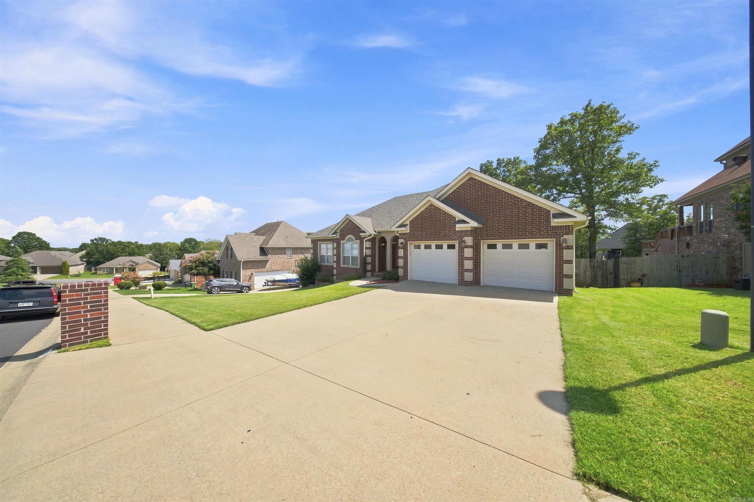 9425 Journey Drive Property Photo 4