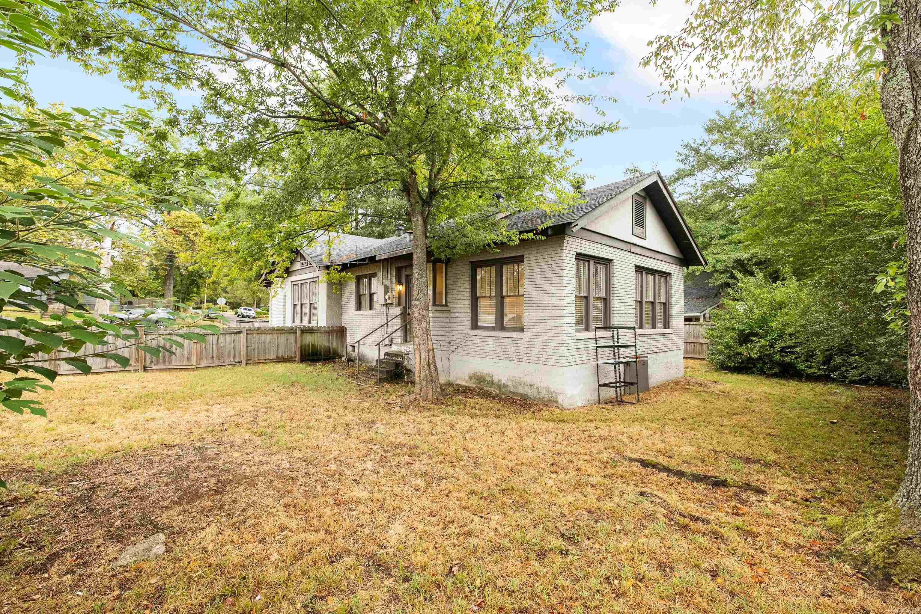 225 E Conway Street Property Photo 30