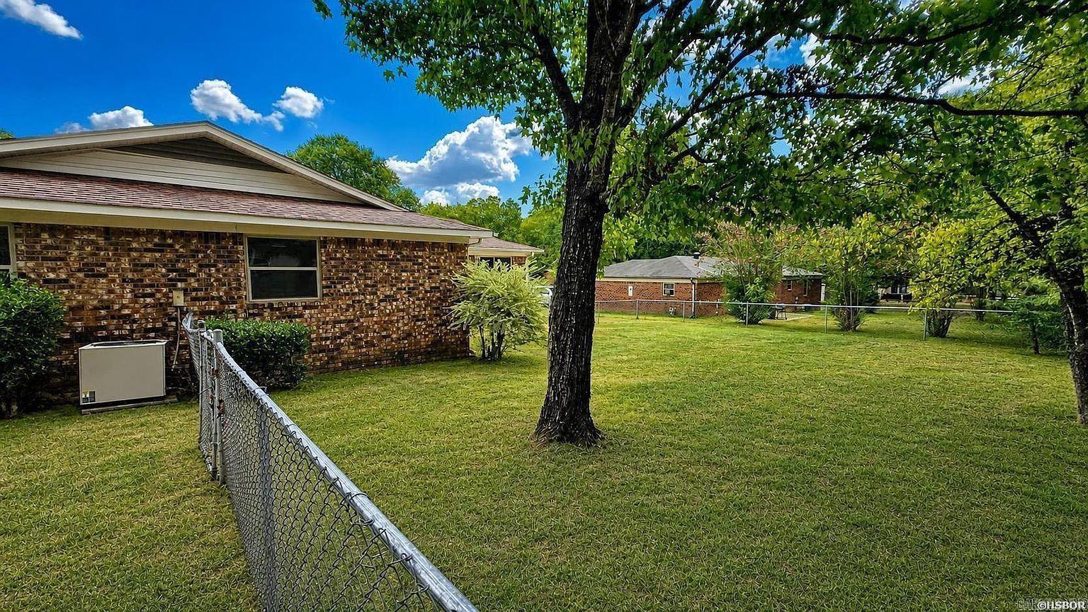 200 Millbranch Court Property Photo 5