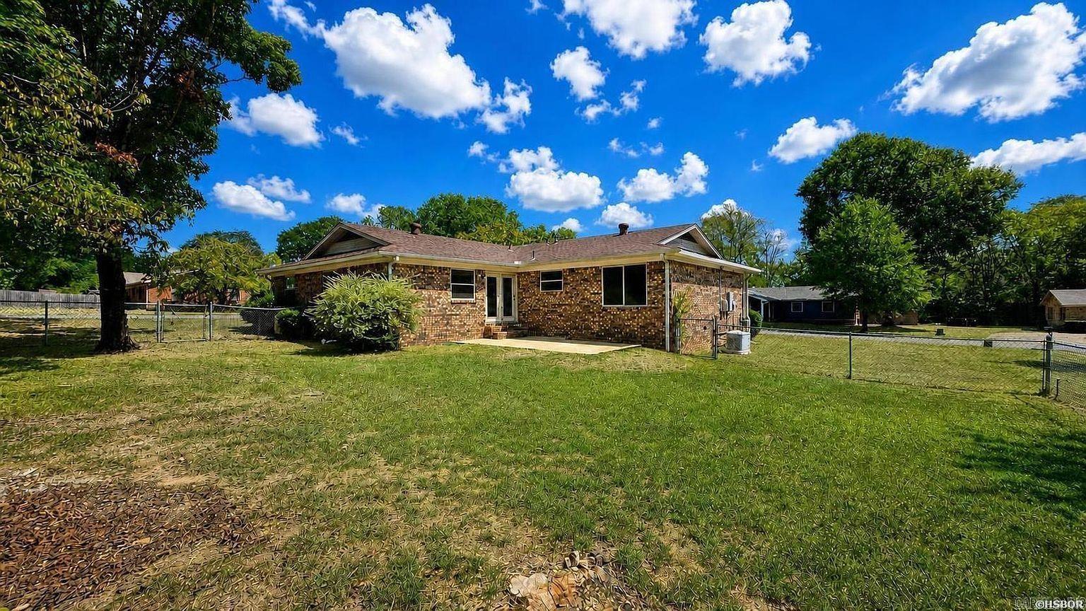 200 Millbranch Court Property Photo 6