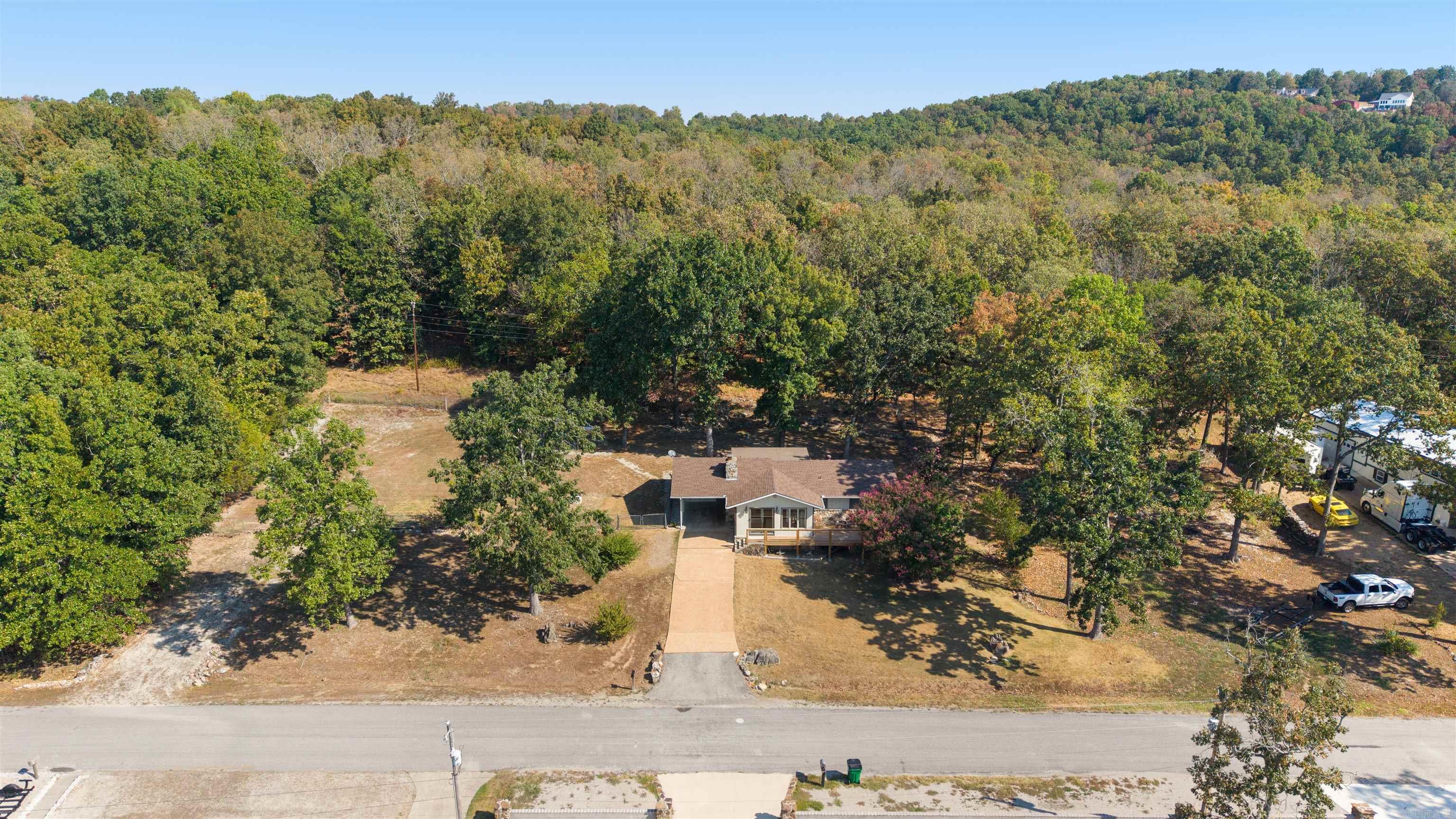 1502 Emerald Cove Dr Property Photo 2