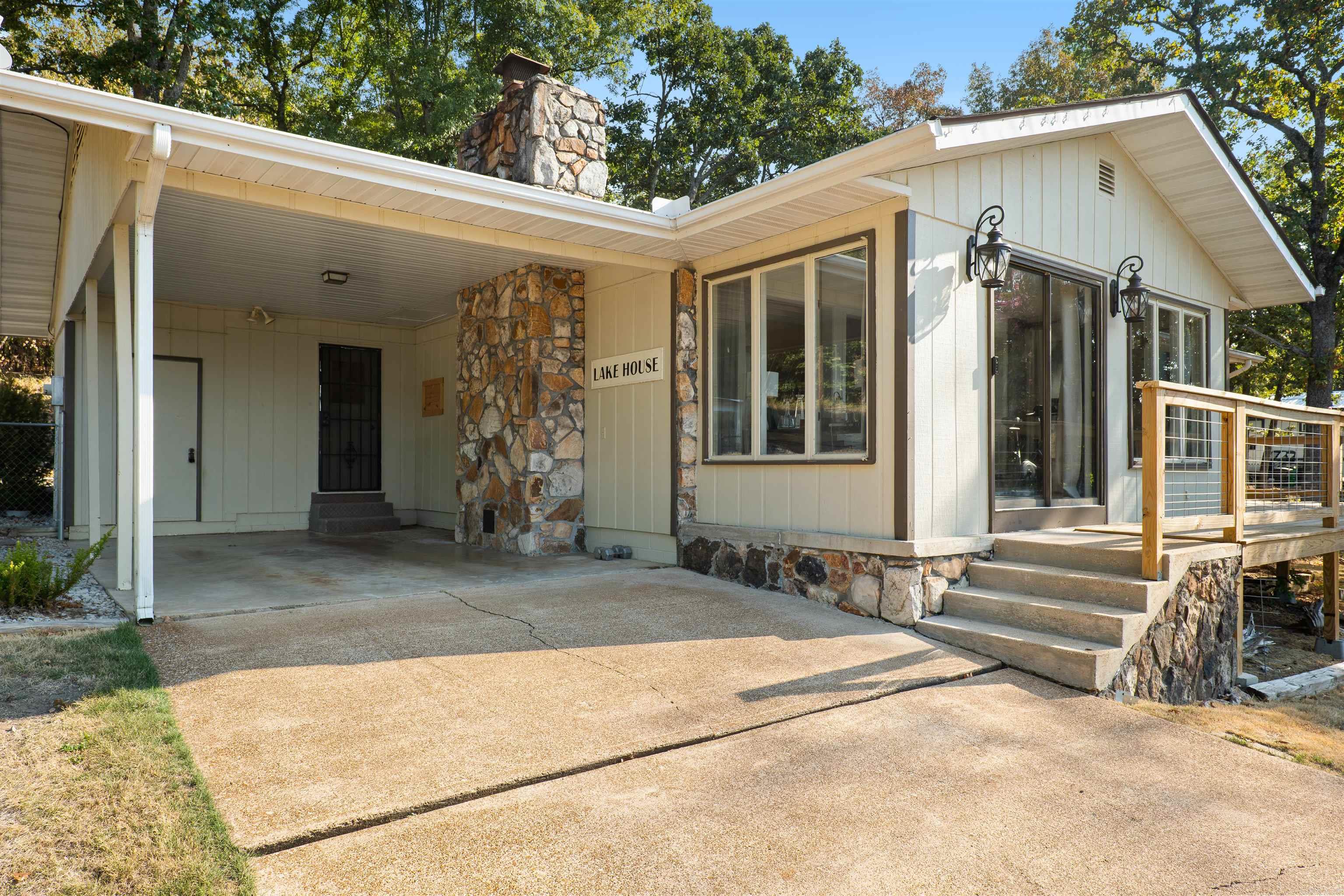 1502 Emerald Cove Dr Property Photo 6