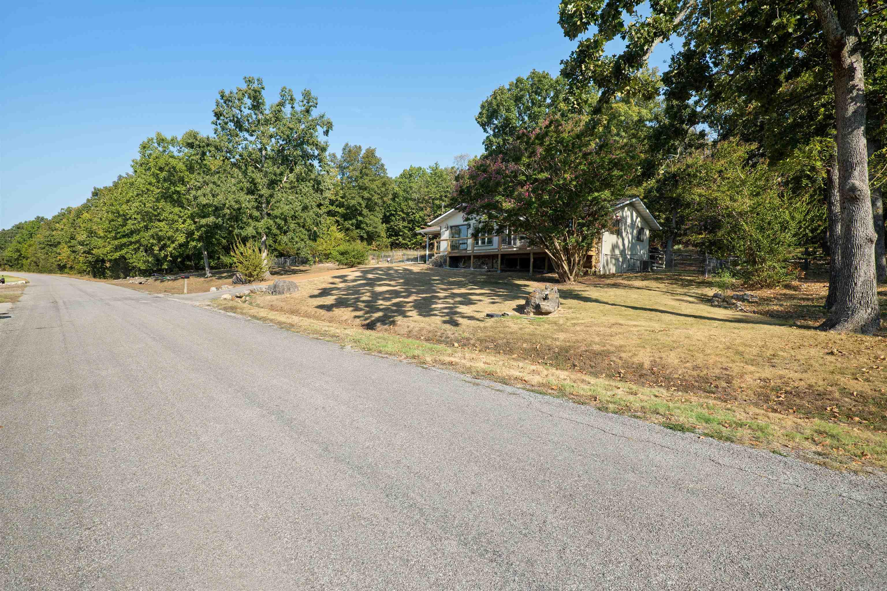 1502 Emerald Cove Dr Property Photo 10