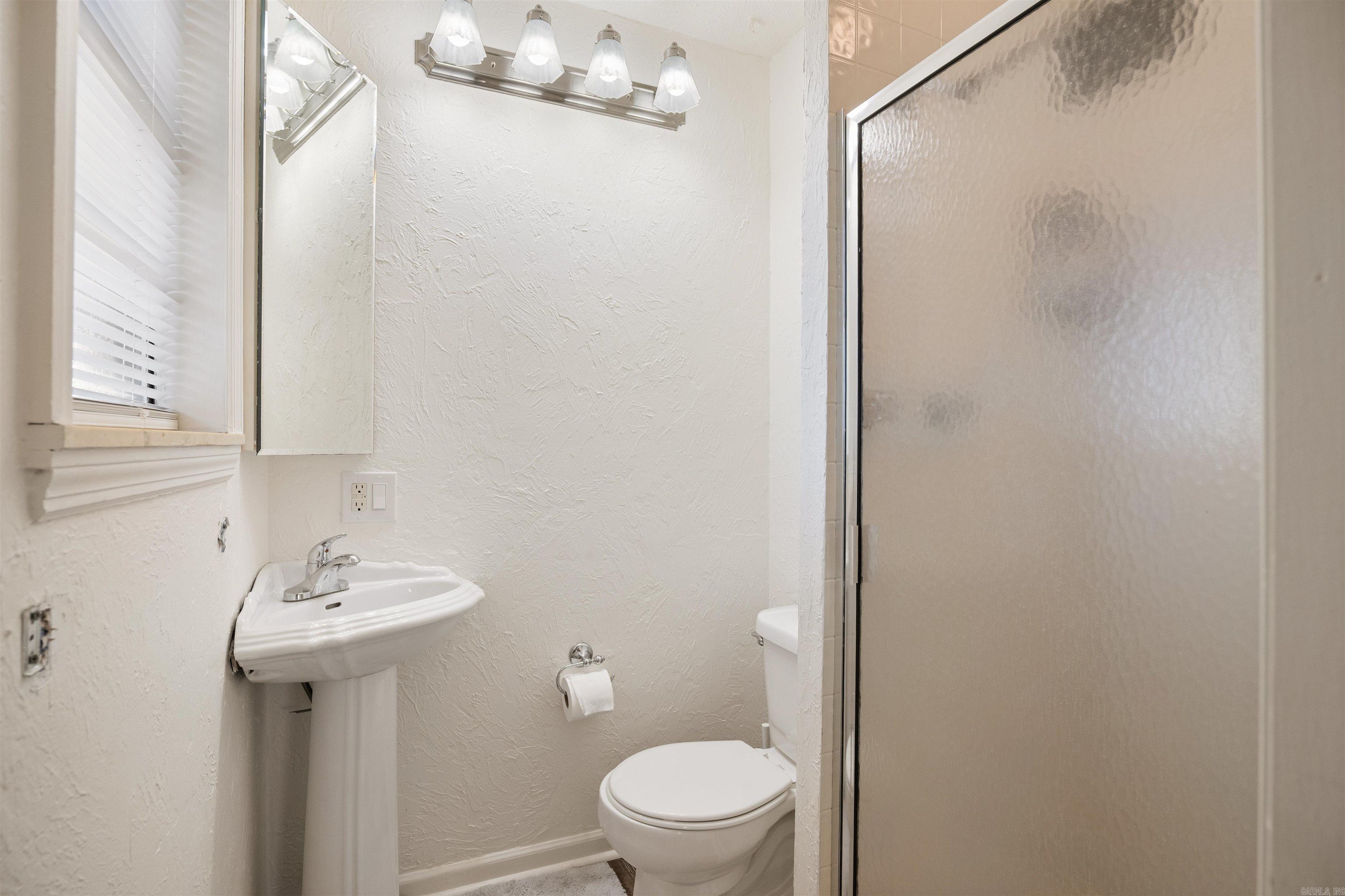 1502 Emerald Cove Dr Property Photo 27