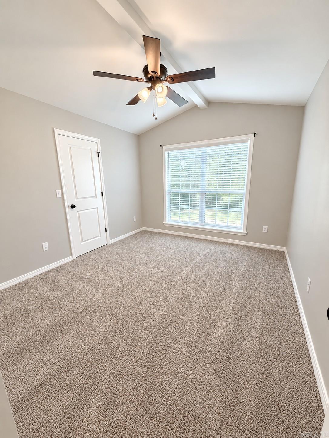 316 Promenade Cir Property Photo 21