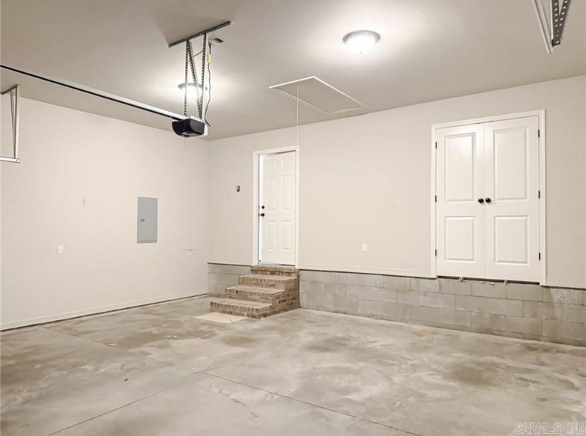 316 Promenade Cir Property Photo 27