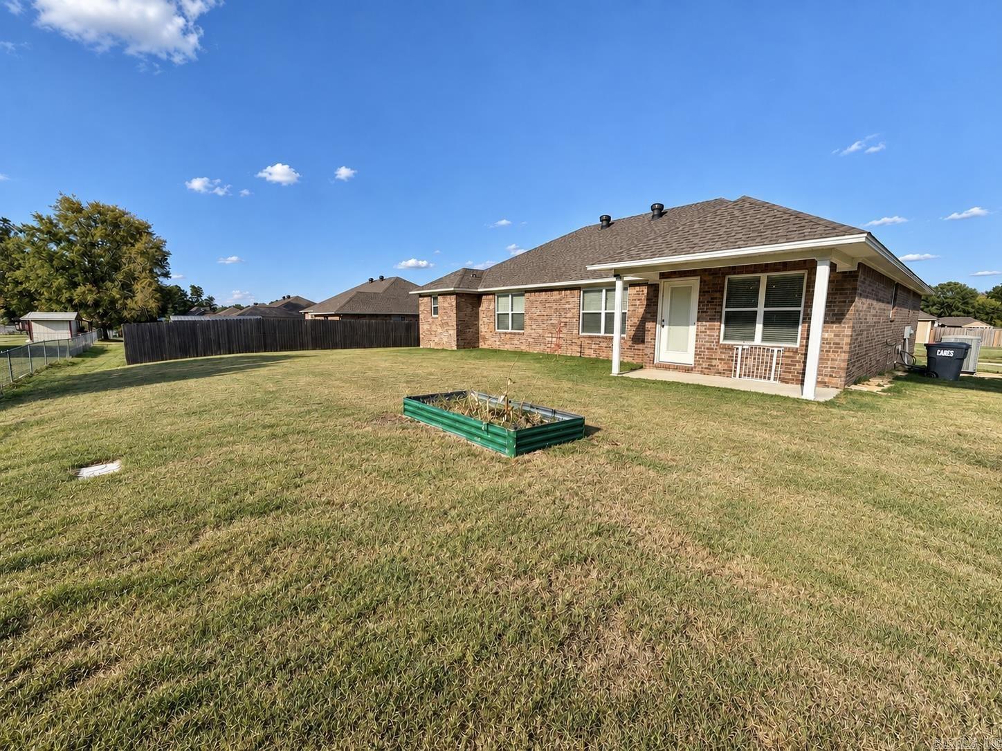 316 Promenade Cir Property Photo 29