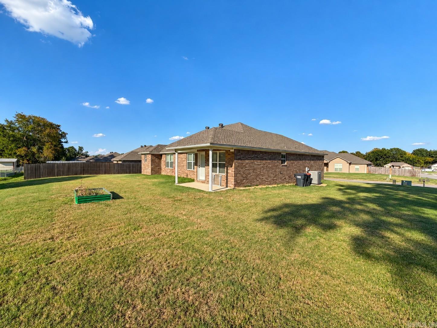 316 Promenade Cir Property Photo 30