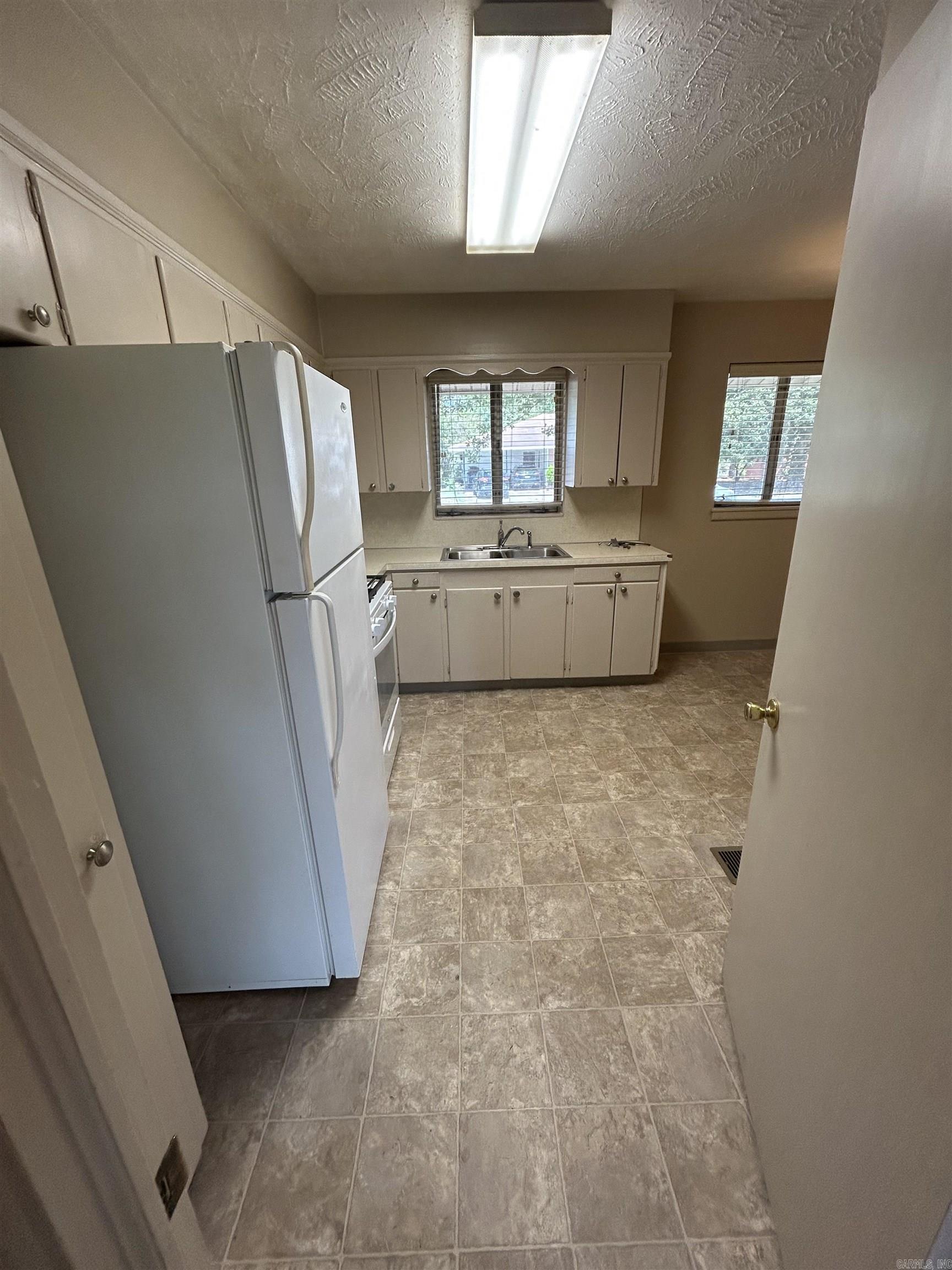 39 Broadmoor Dr Property Photo 7