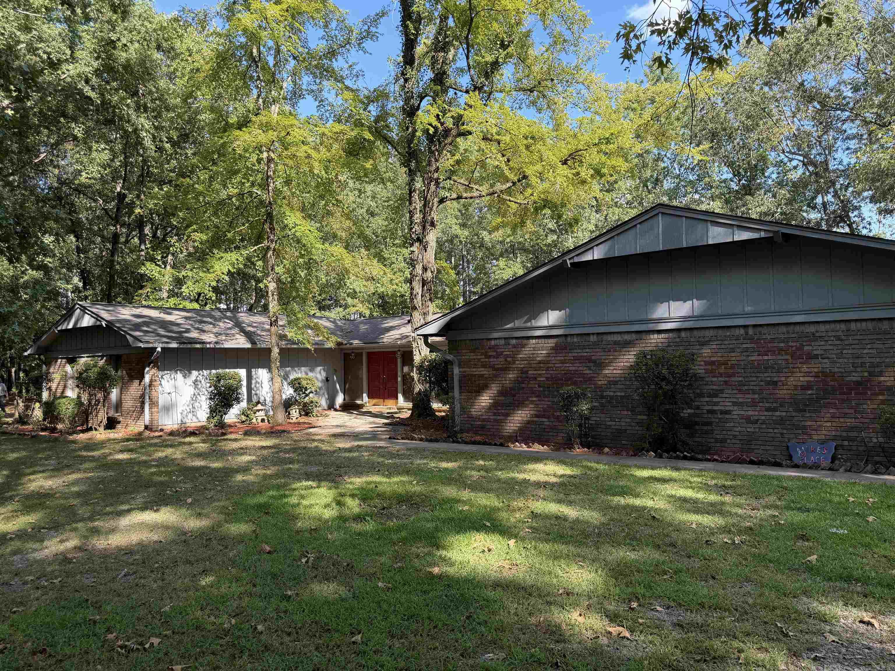8408 Griggs Rd. Property Photo 4