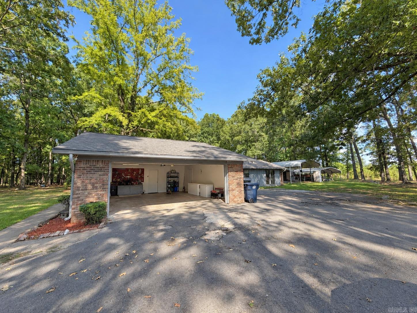 8408 Griggs Rd. Property Photo 9