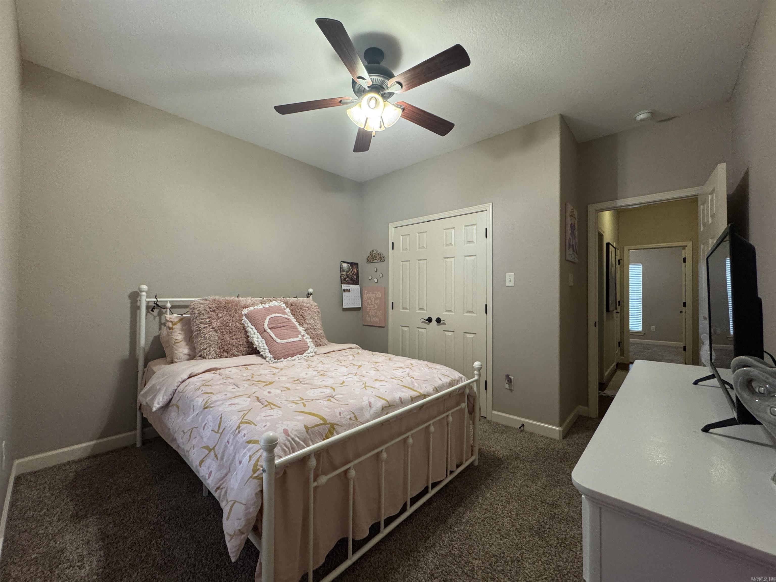 5430 Chateau Property Photo 11