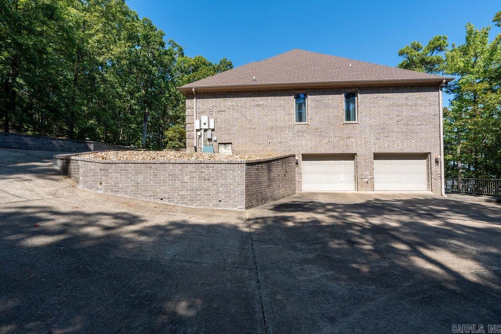 1021 Lakefront Road Property Photo 3