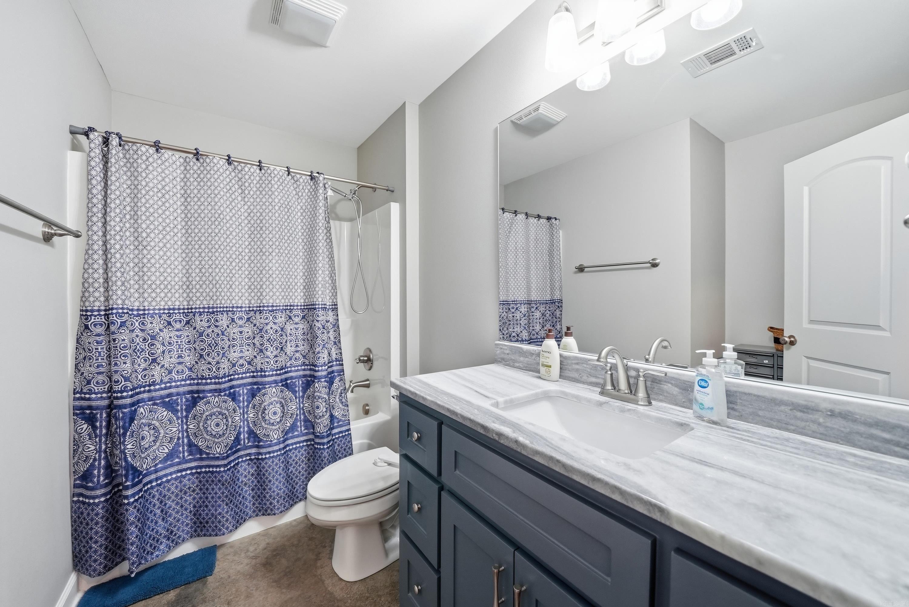 1430 E Siebenmorgen Property Photo 12