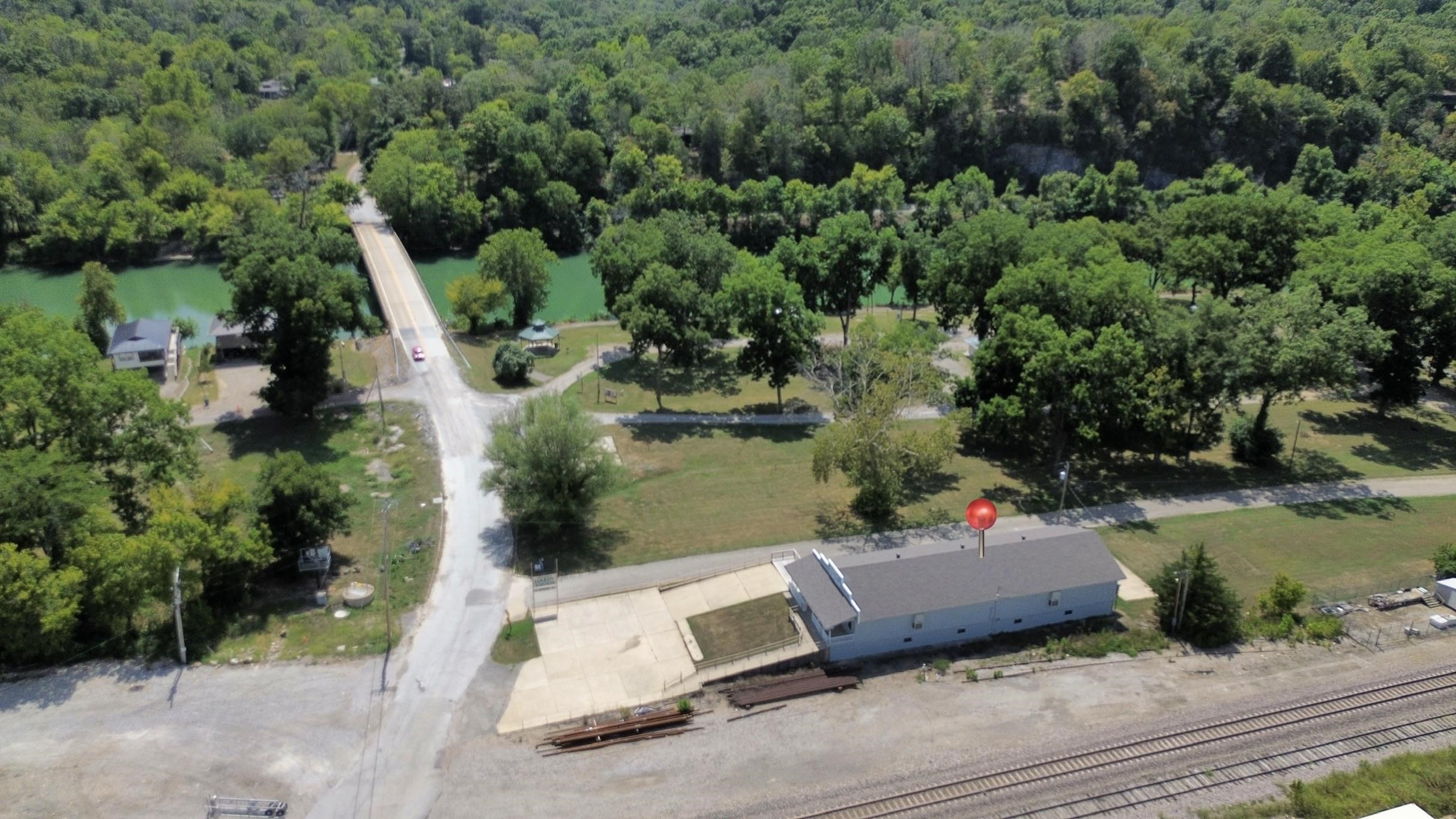 5 N Spring Street Property Photo 1