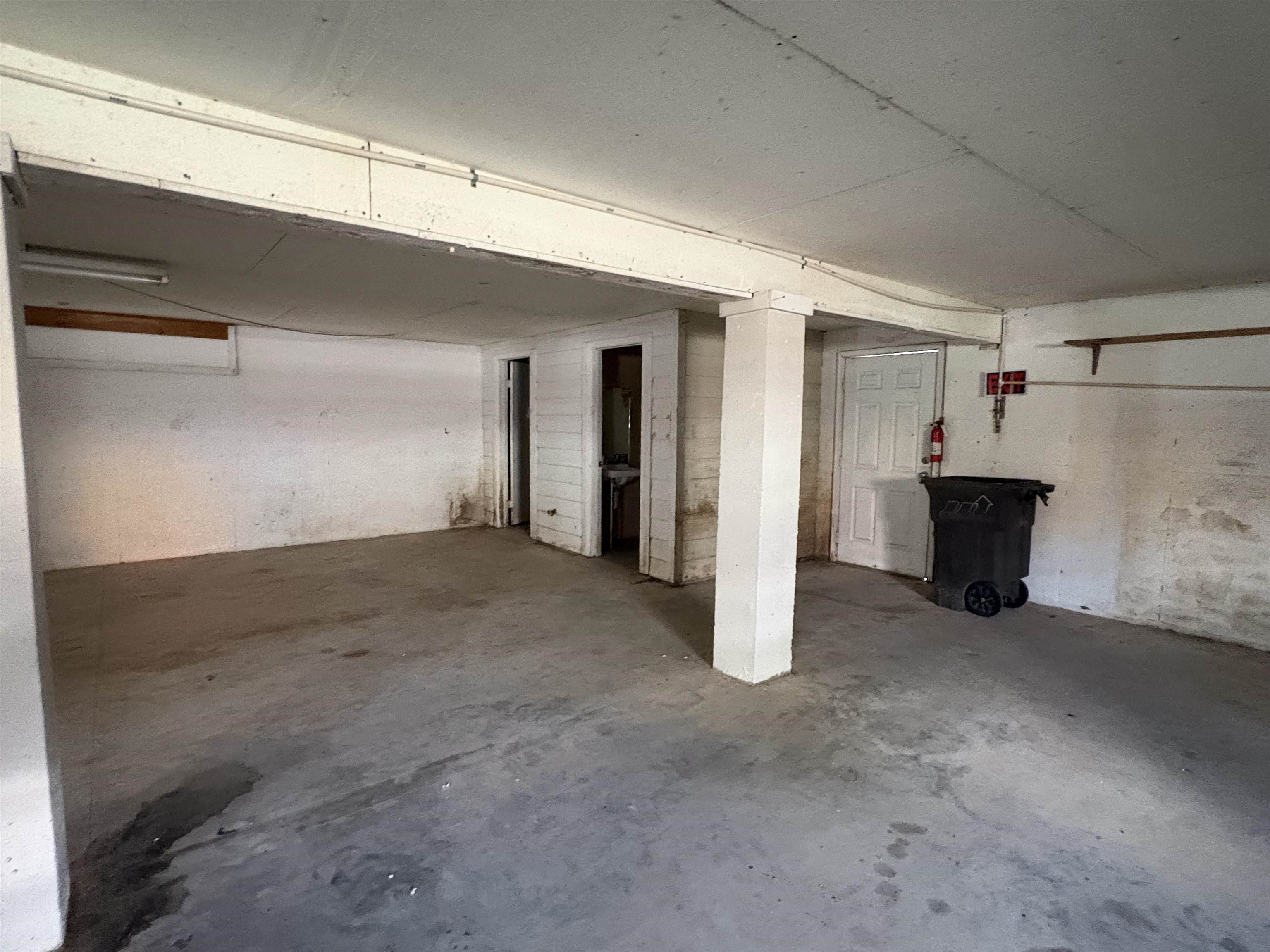 5 N Spring Street Property Photo 26
