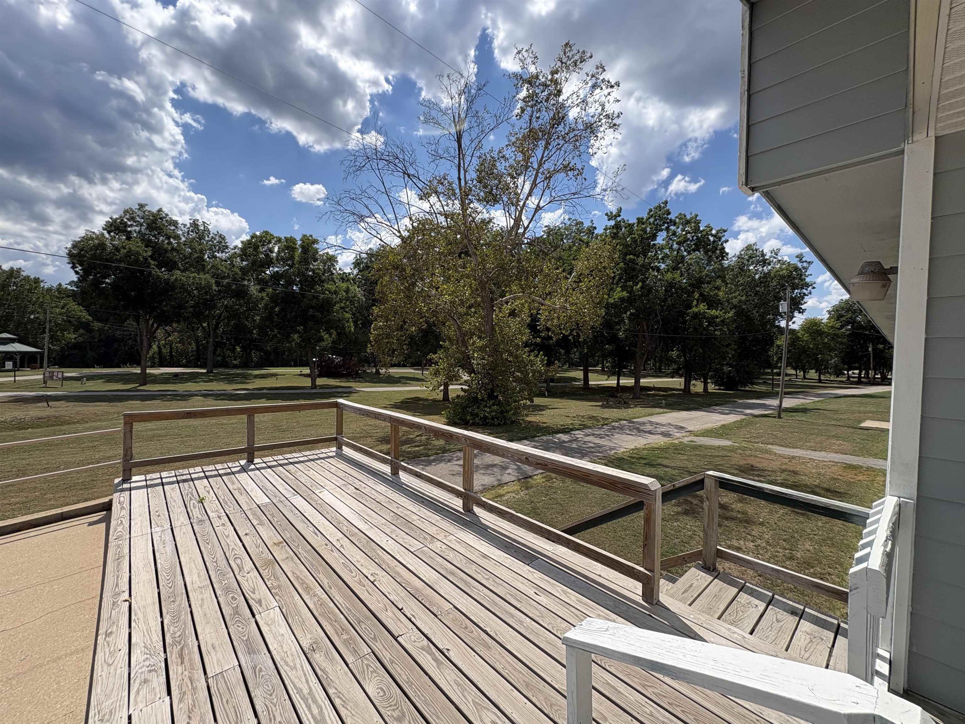 5 N Spring Street Property Photo 27