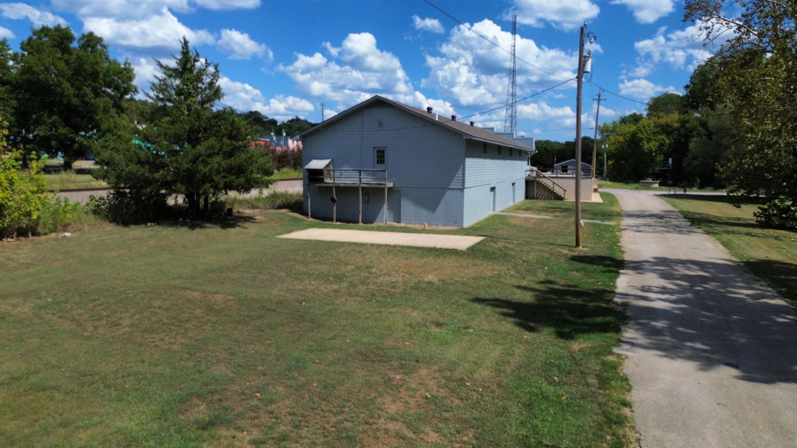 5 N Spring Street Property Photo 31