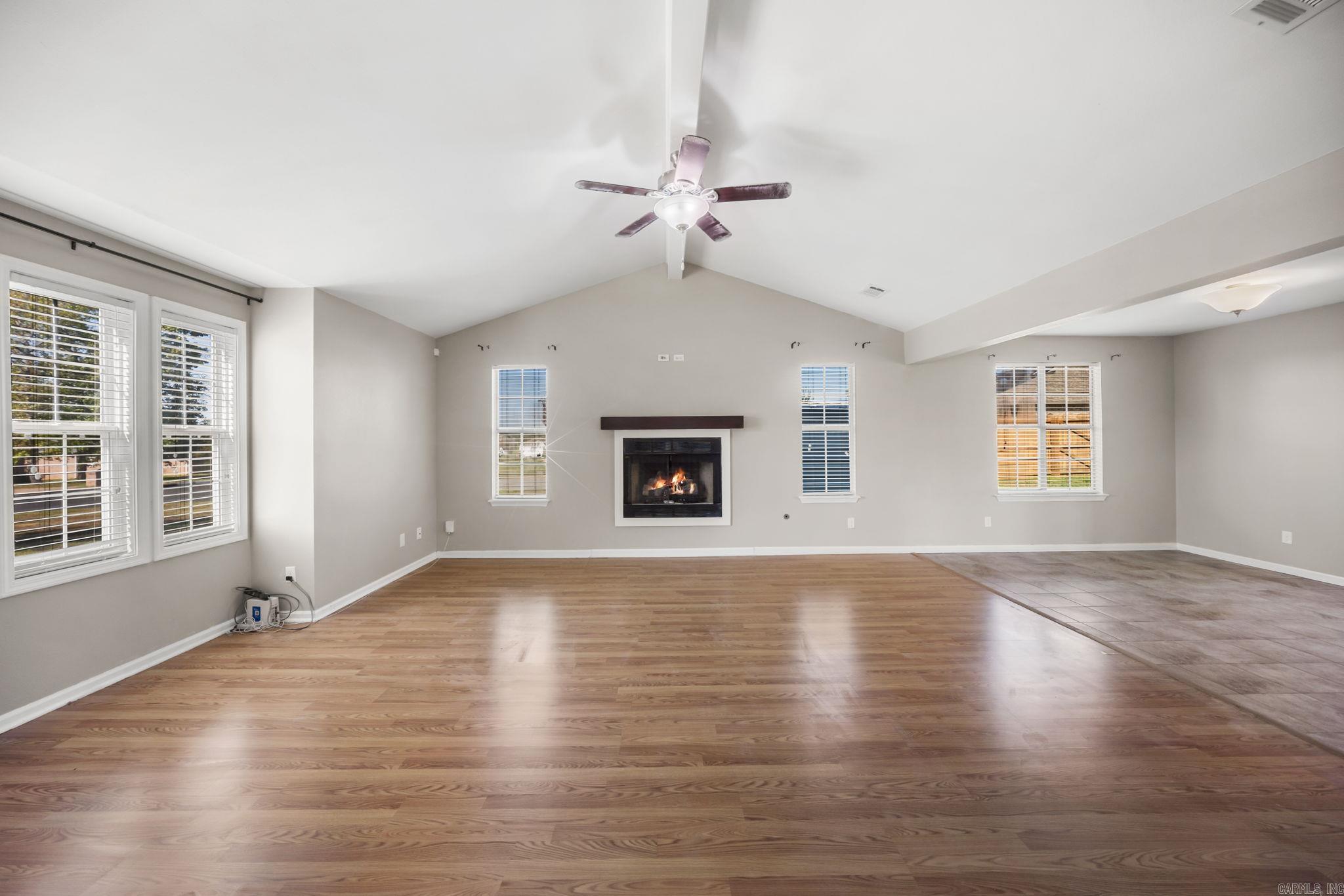7016 Northlake Drive Property Photo 6