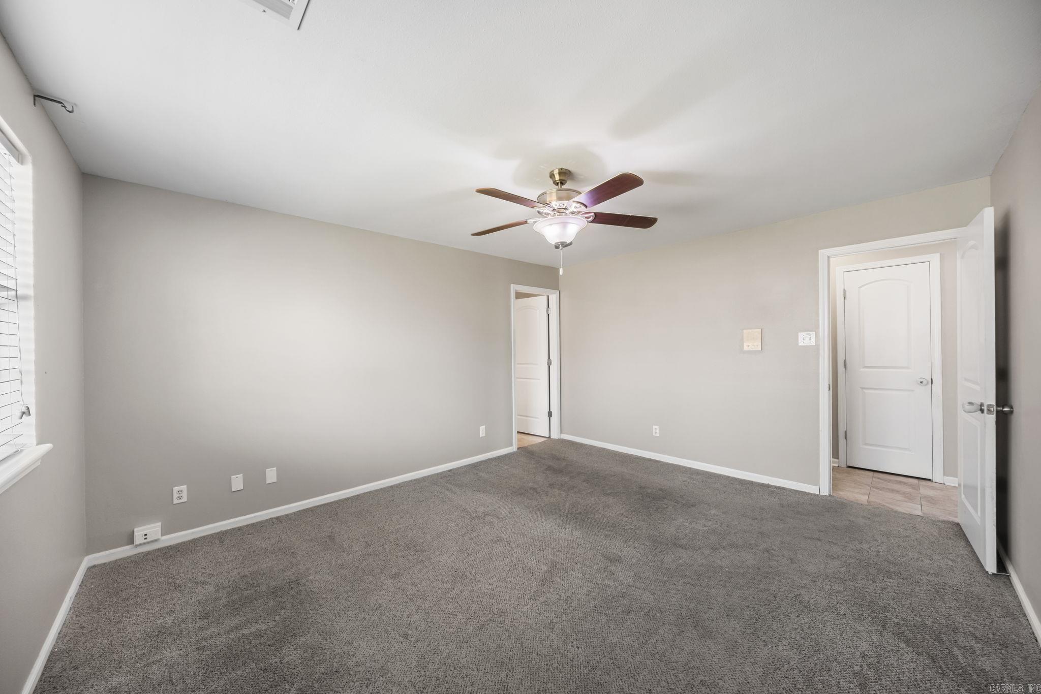 7016 Northlake Drive Property Photo 15