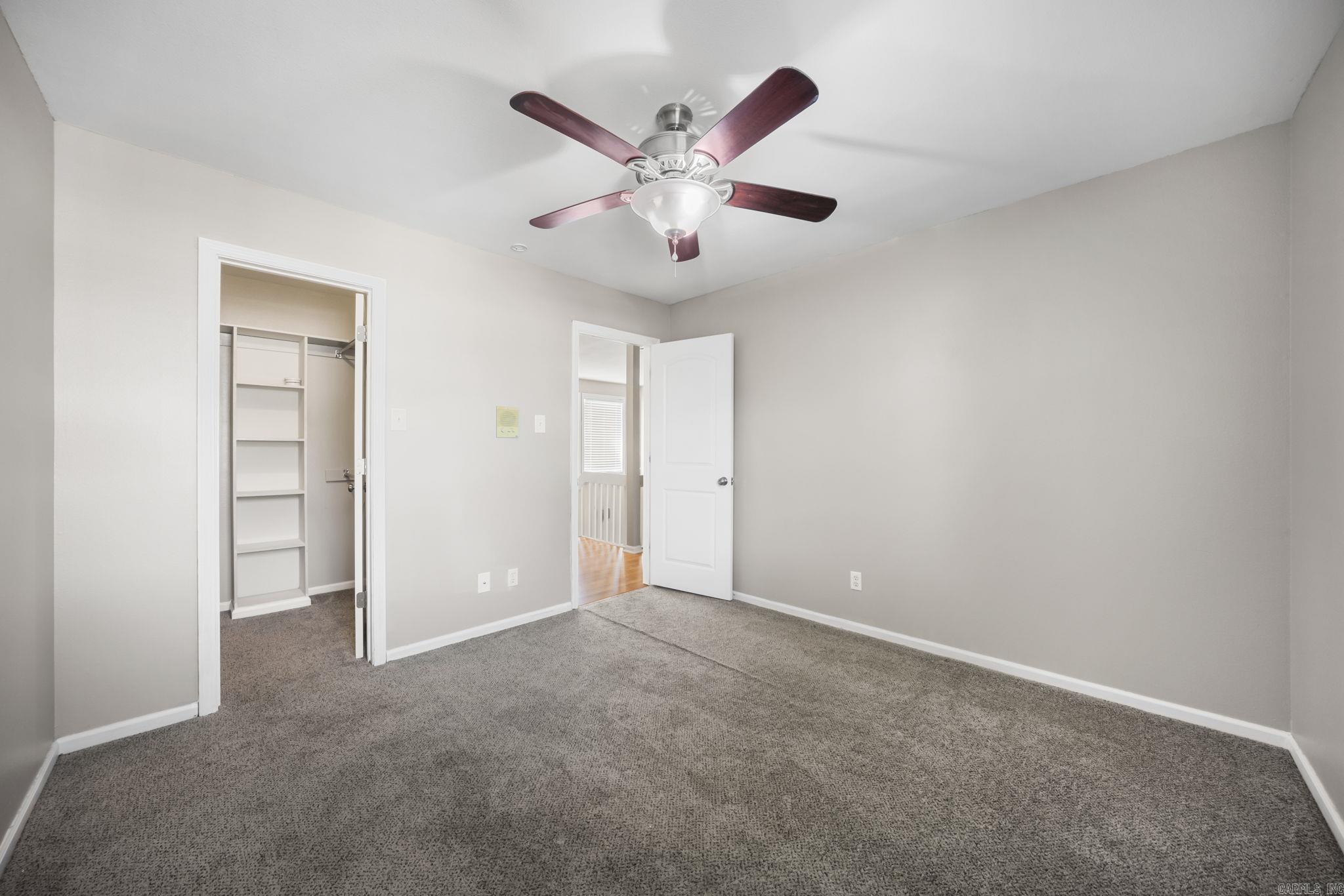 7016 Northlake Drive Property Photo 27