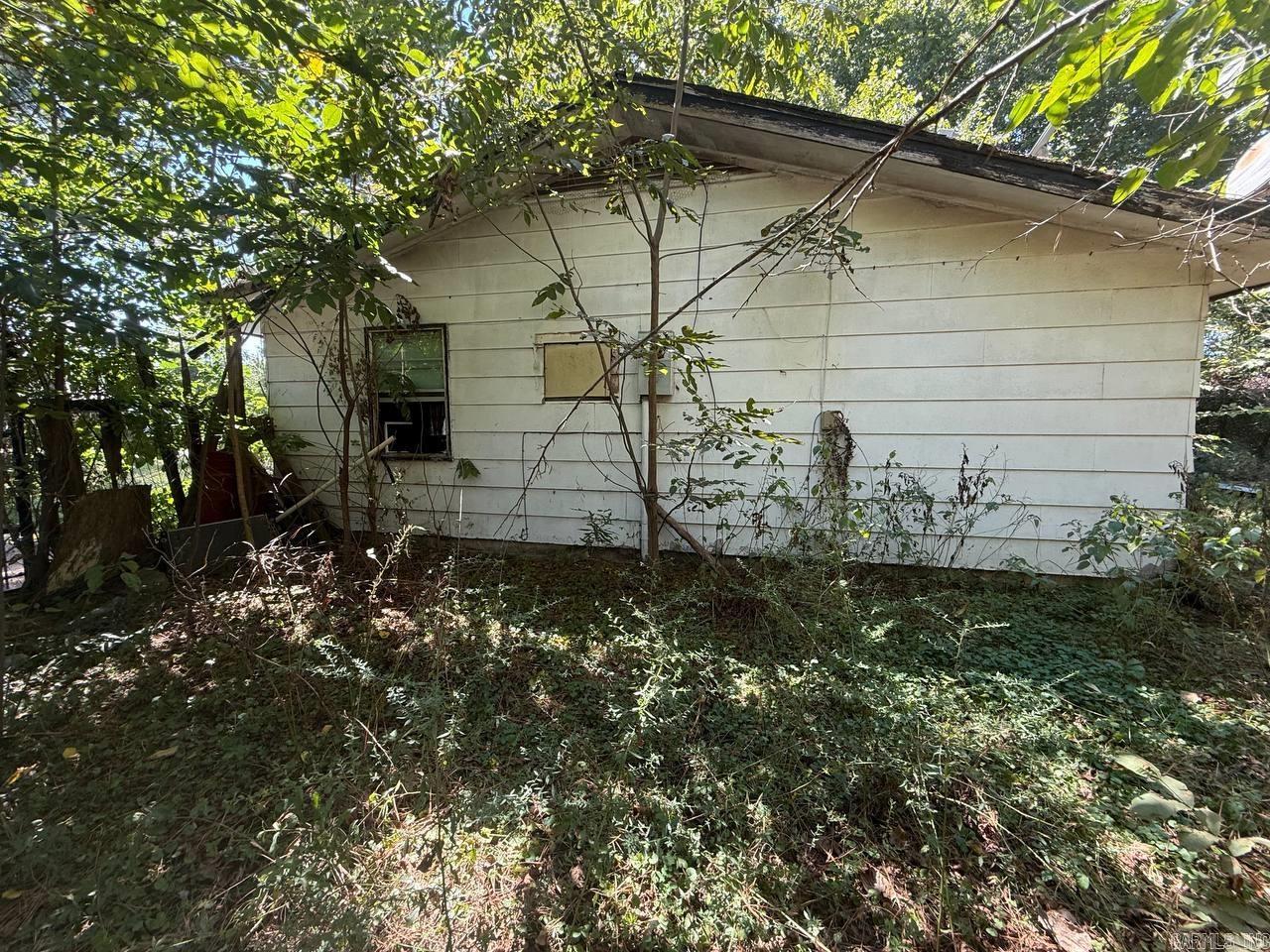 101 May Street Property Photo 3