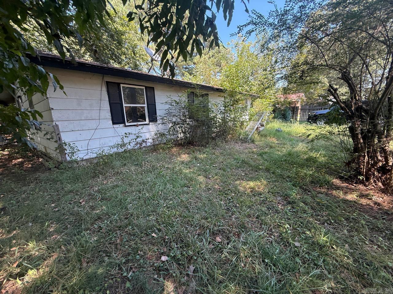 101 May Street Property Photo 4