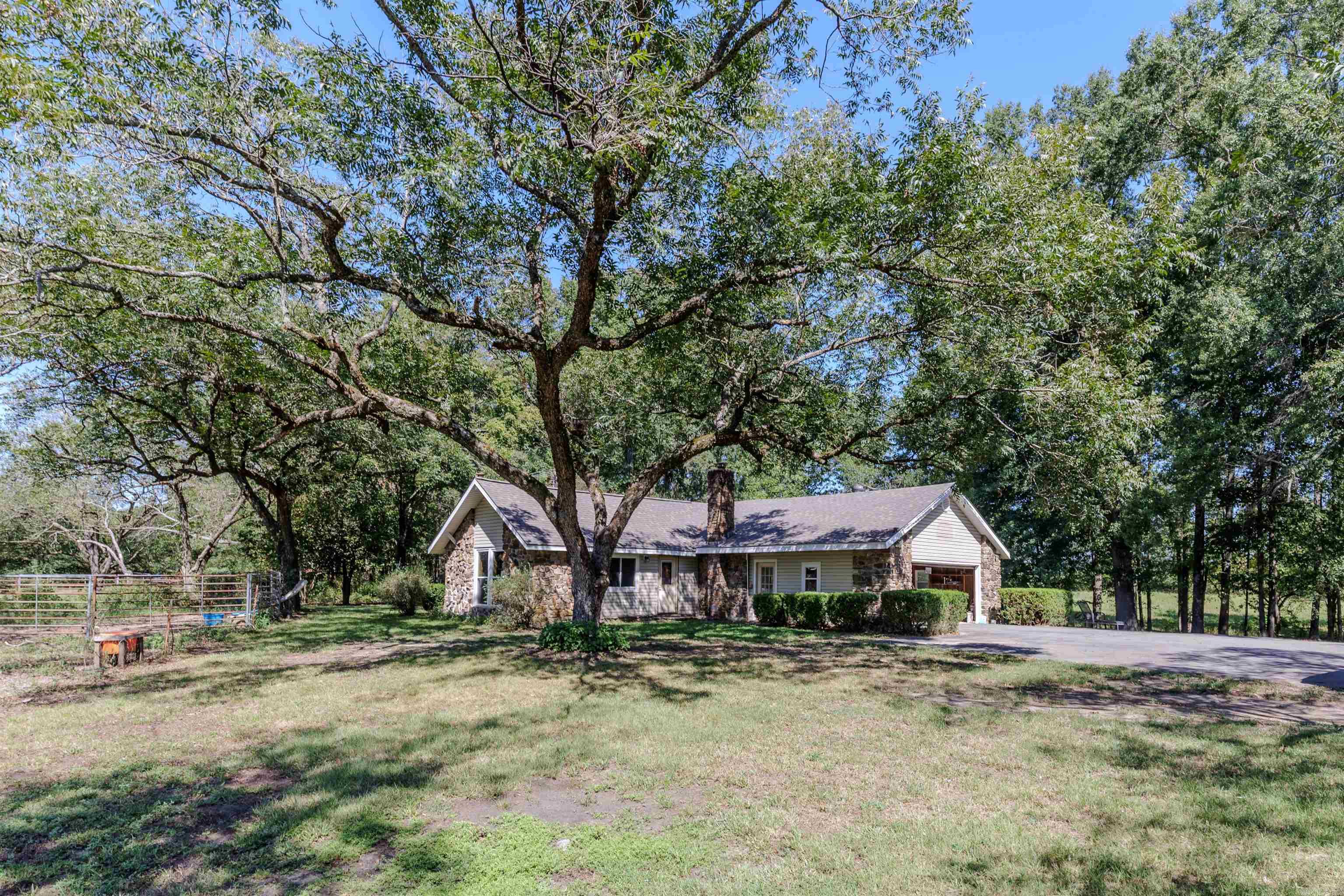 50 W Thompson Road Property Photo 8