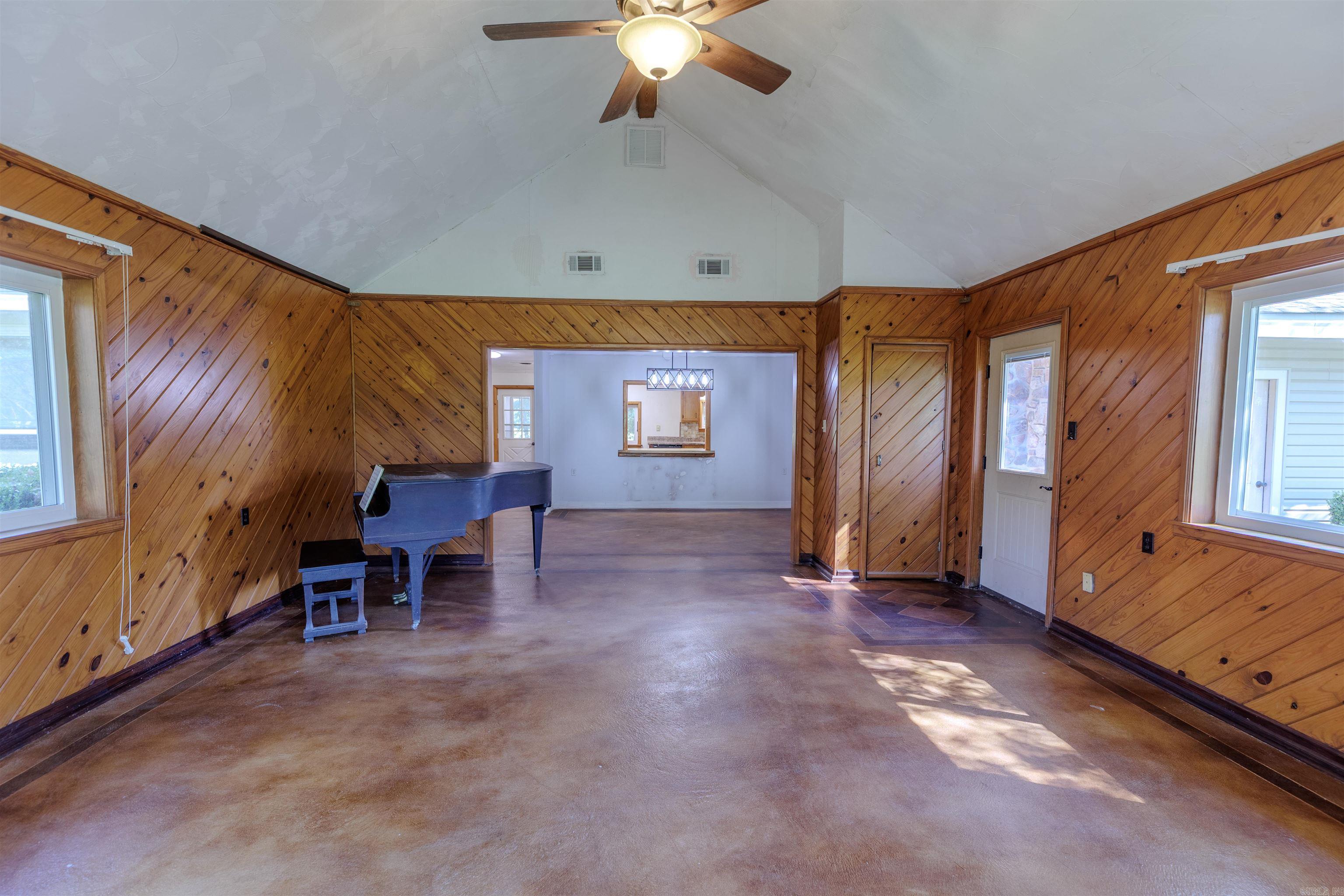 50 W Thompson Road Property Photo 16