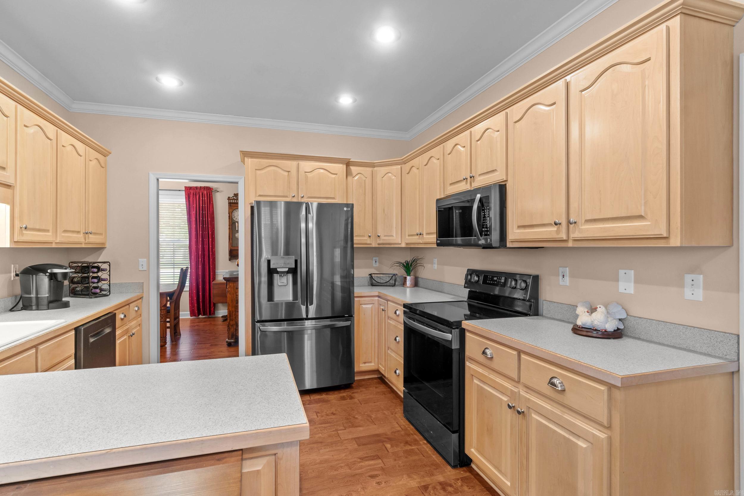 872 Copperfield Cove Property Photo 9