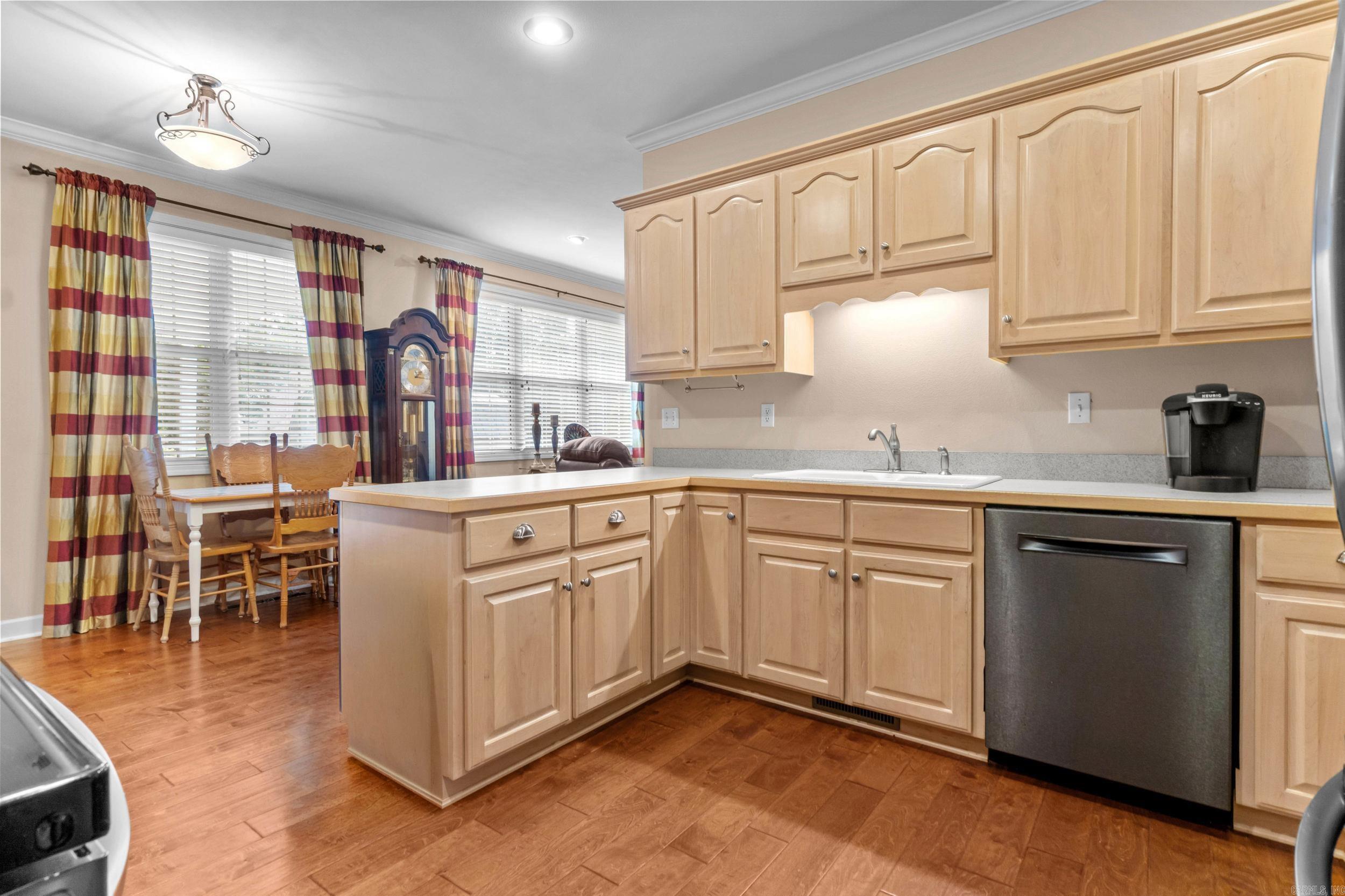 872 Copperfield Cove Property Photo 10